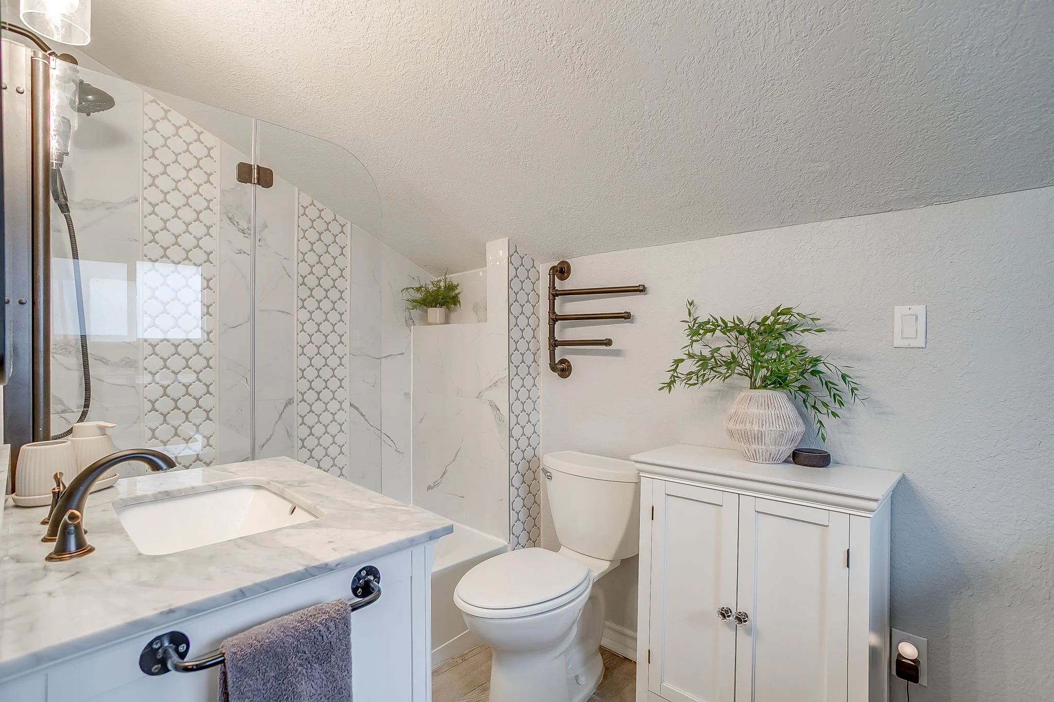 6466 Camp Bowie Blvd (41 of 61).jpg