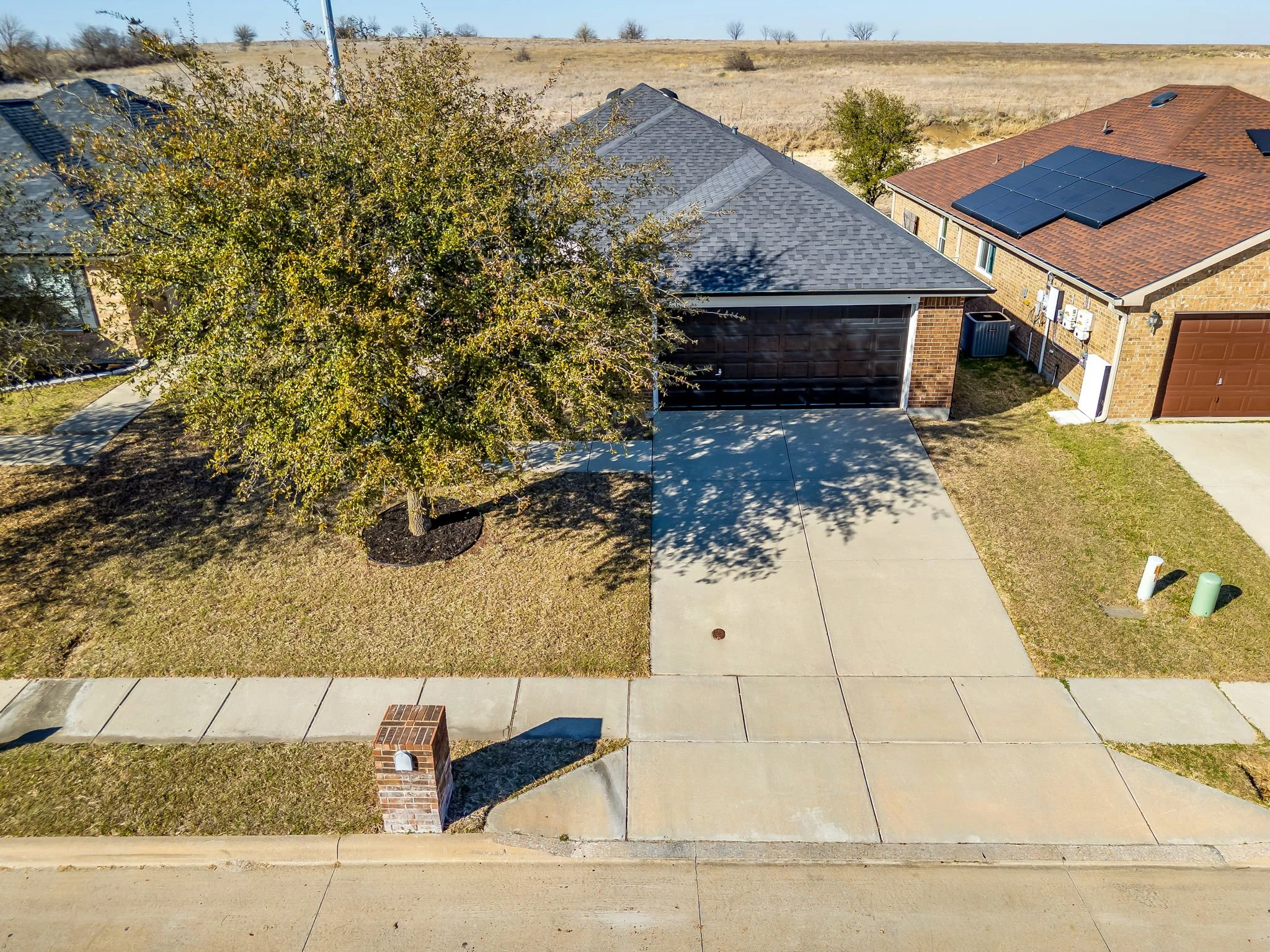 9840 Sparrow Hawk Ln (11 of 56).jpg