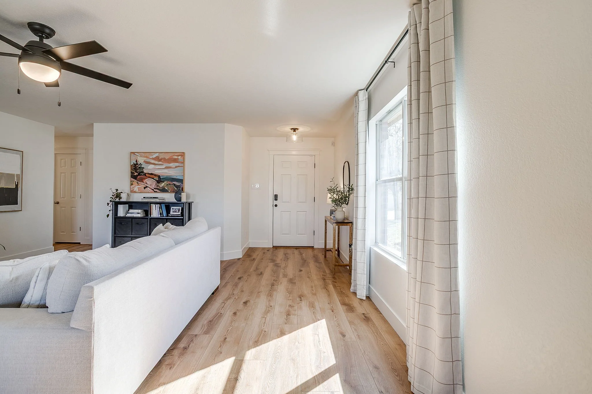 9840 Sparrow Hawk Ln (19 of 56).jpg