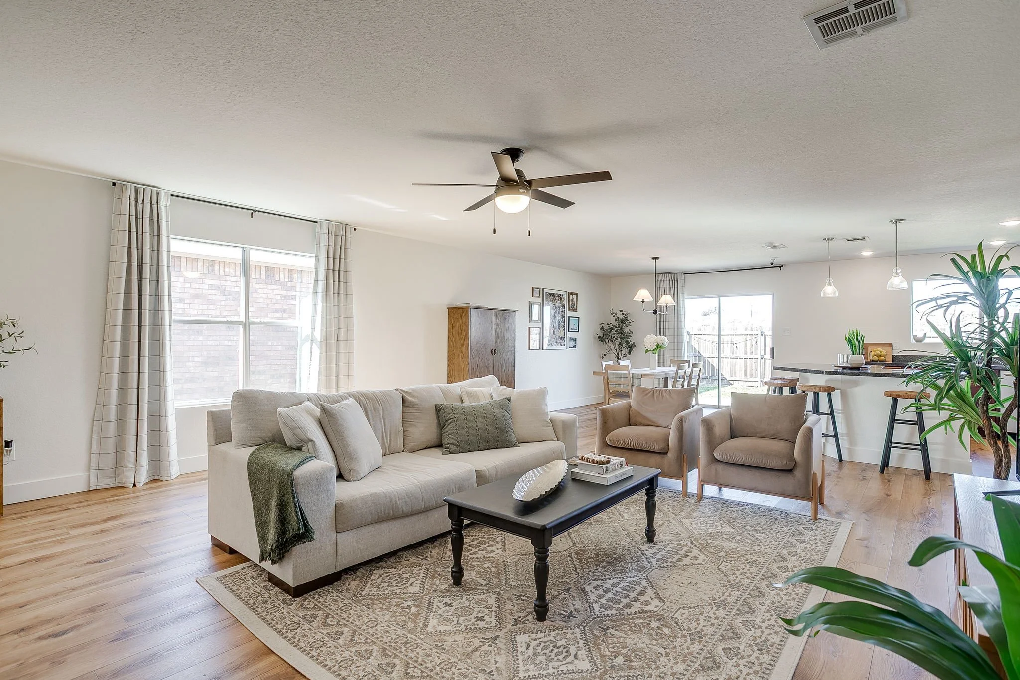 9840 Sparrow Hawk Ln (24 of 56).jpg