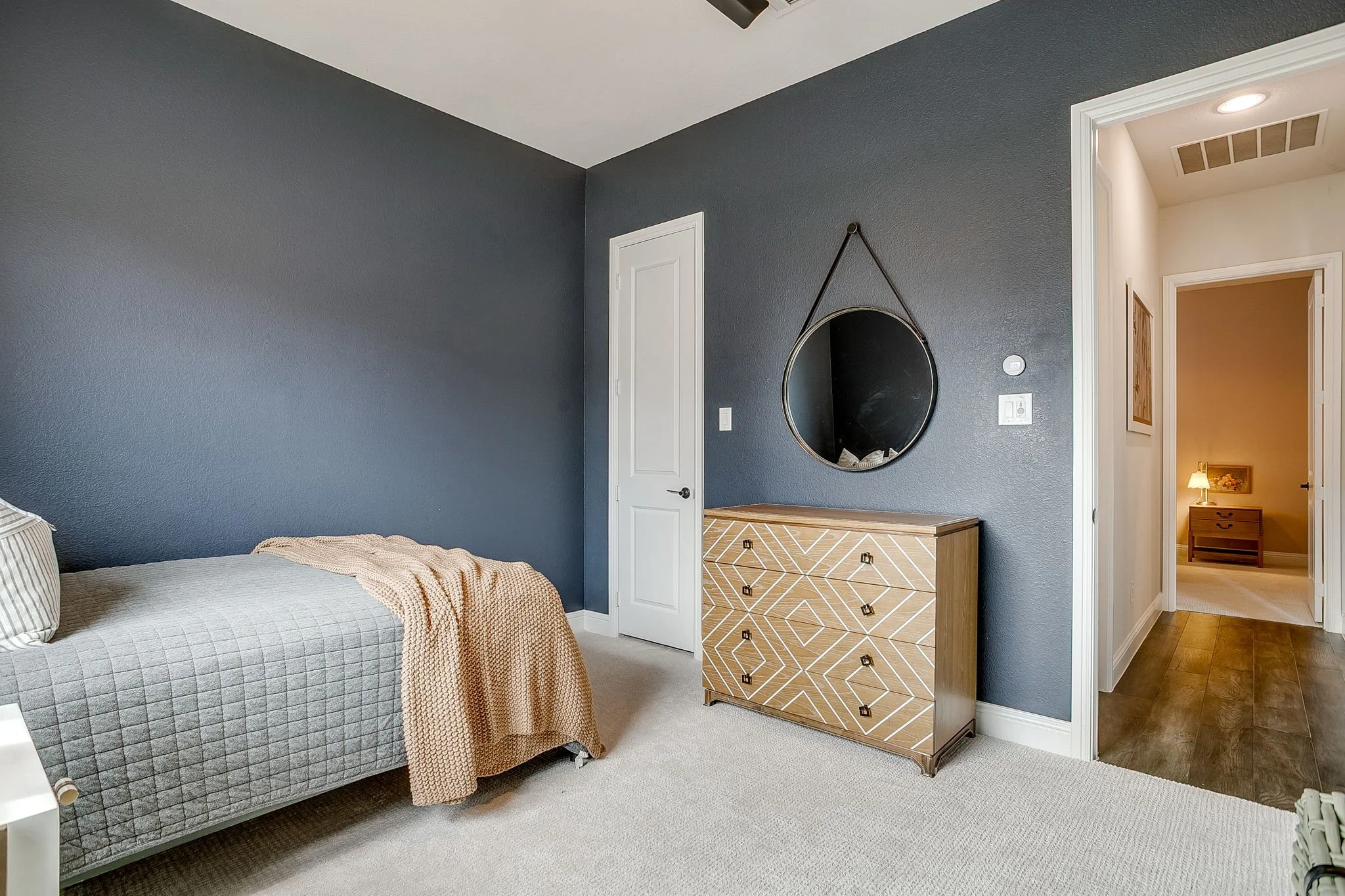 2608 Eclipse Pl (18 of 59).jpg