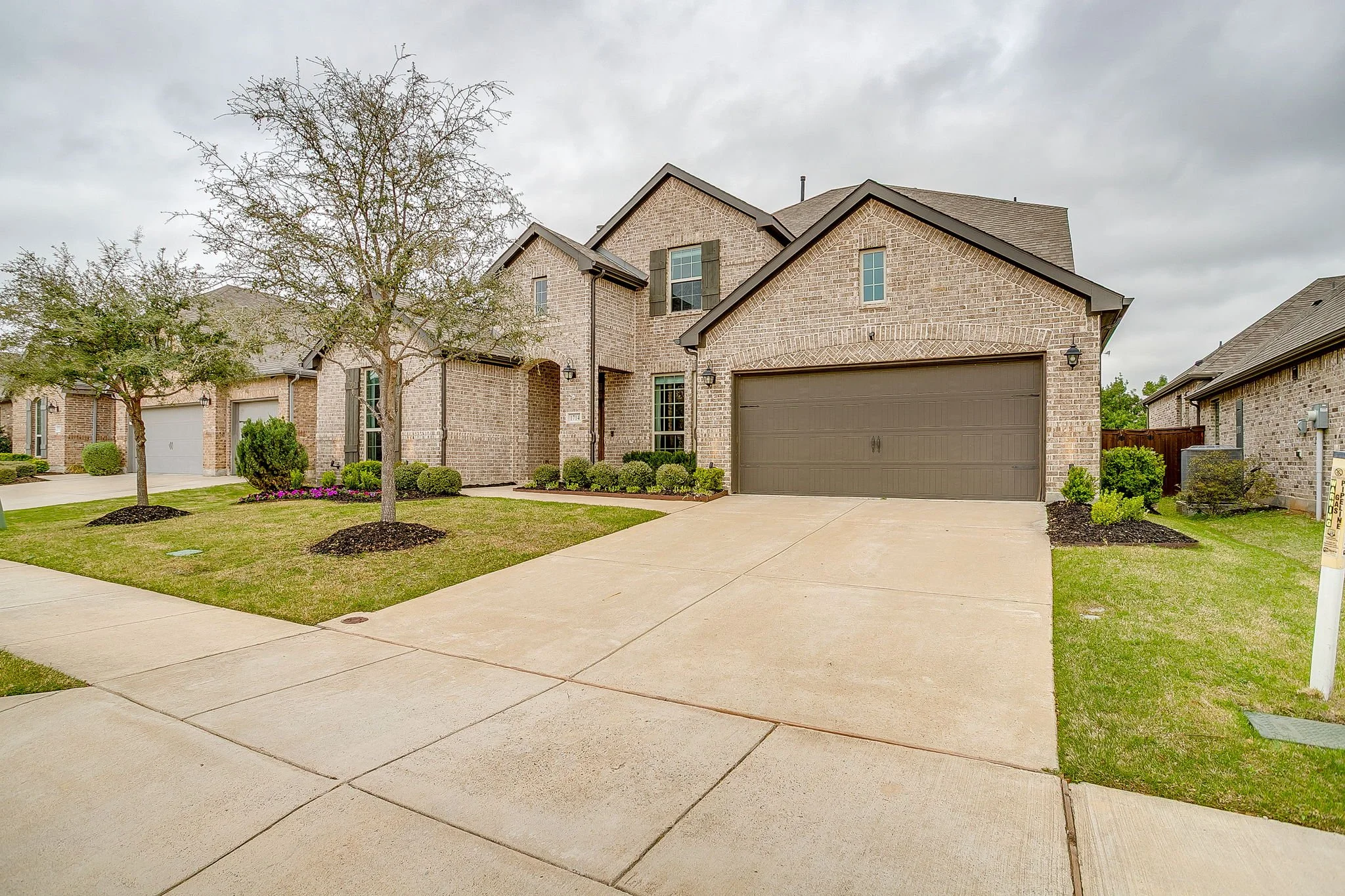 1714 Cherry Blossom Ln (15 of 59).jpg