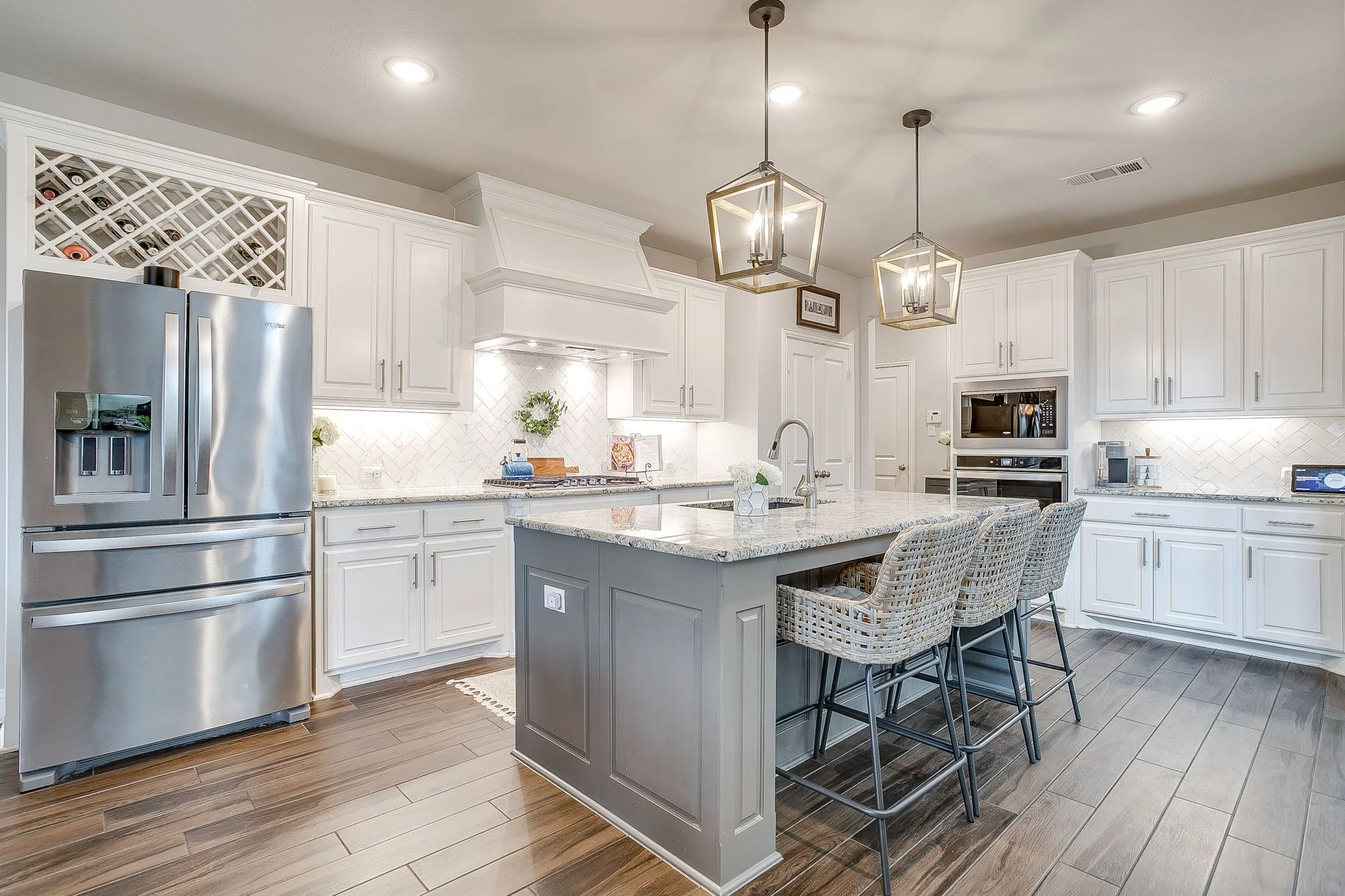 1714 Cherry Blossom Ln (26 of 59).jpg