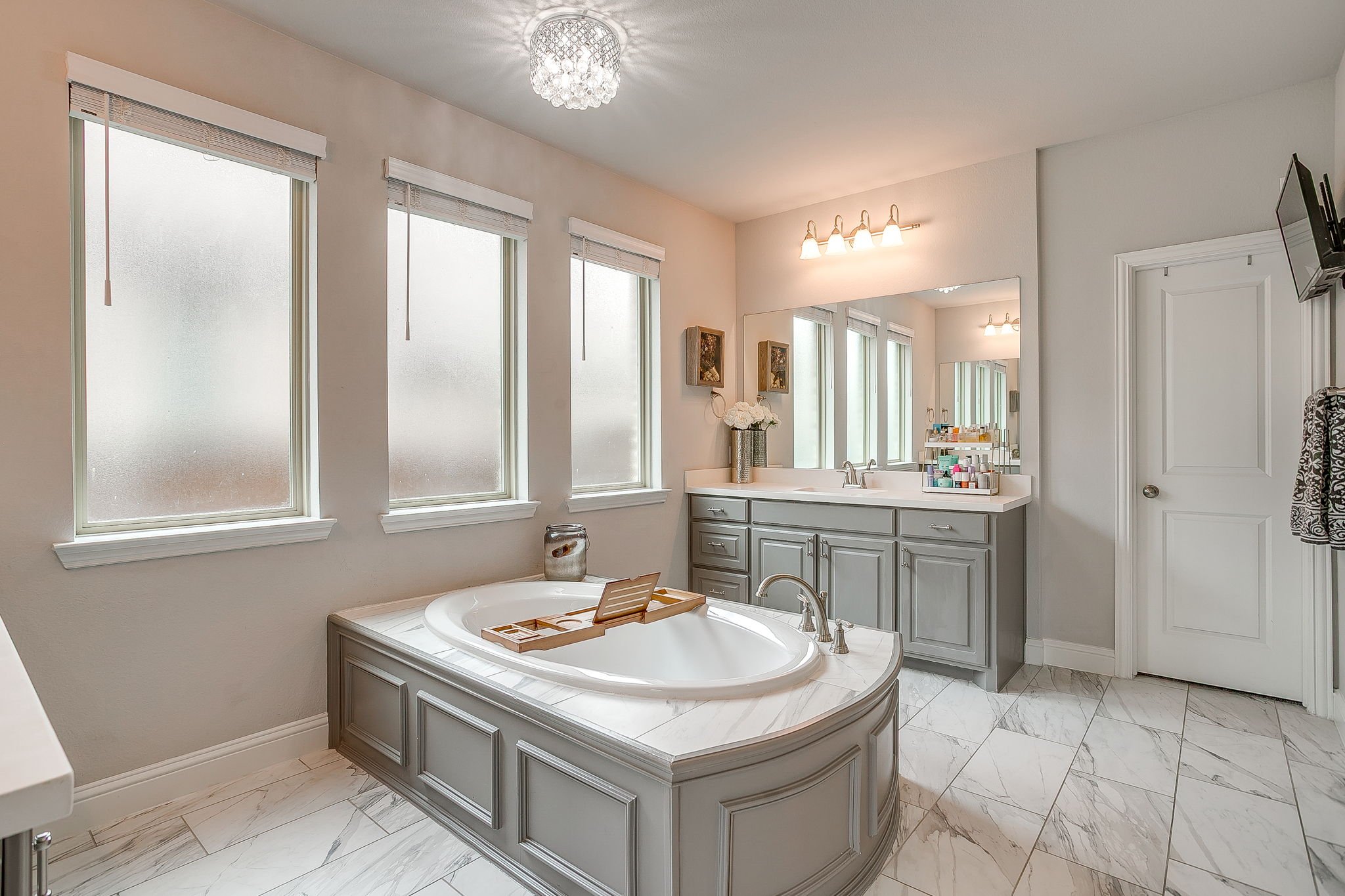 1714 Cherry Blossom Ln (33 of 59).jpg