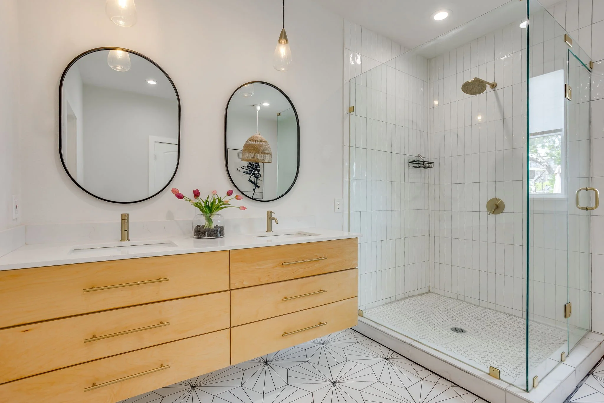 5614 Richmond Ave (57 of 71).jpg