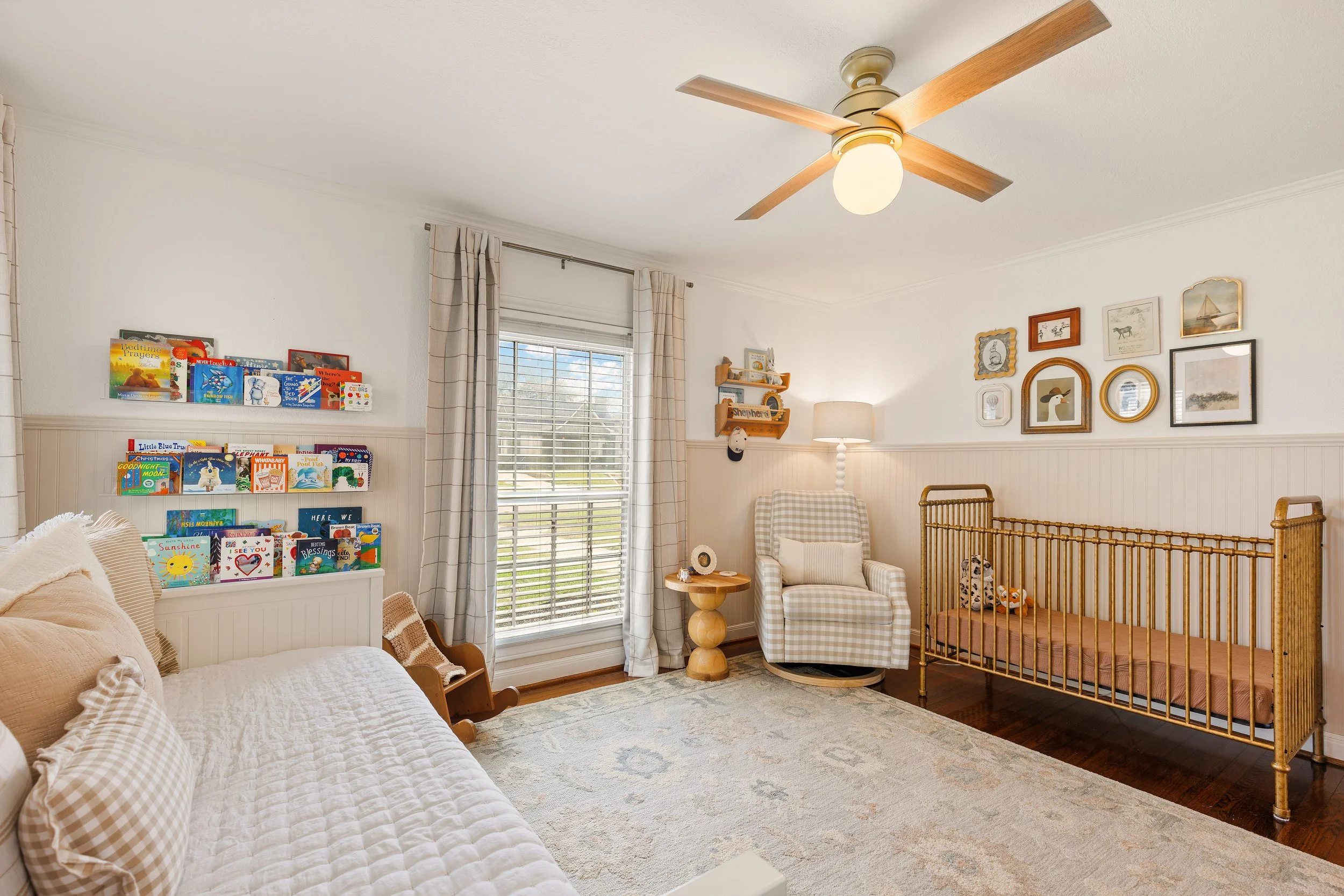 043 Bedroom - 4216 Locke.jpg