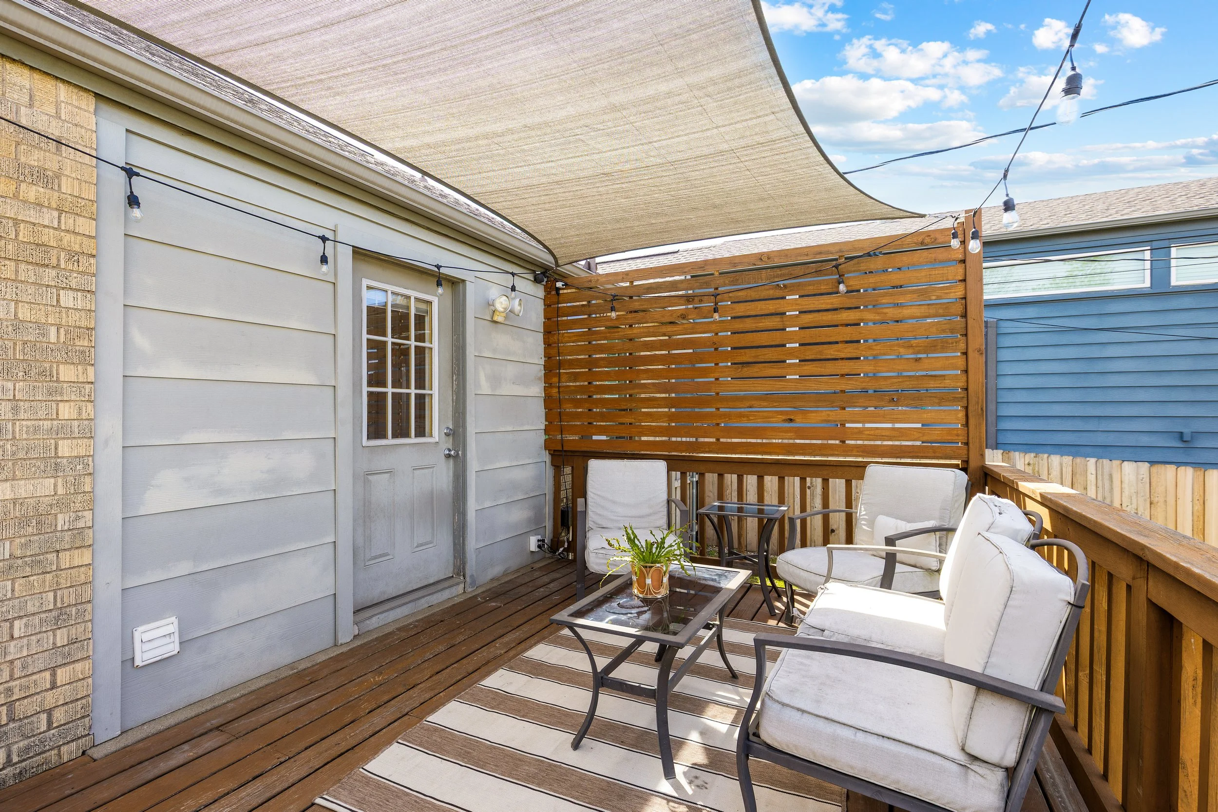 060 Back Porch - 4216 Locke.jpg