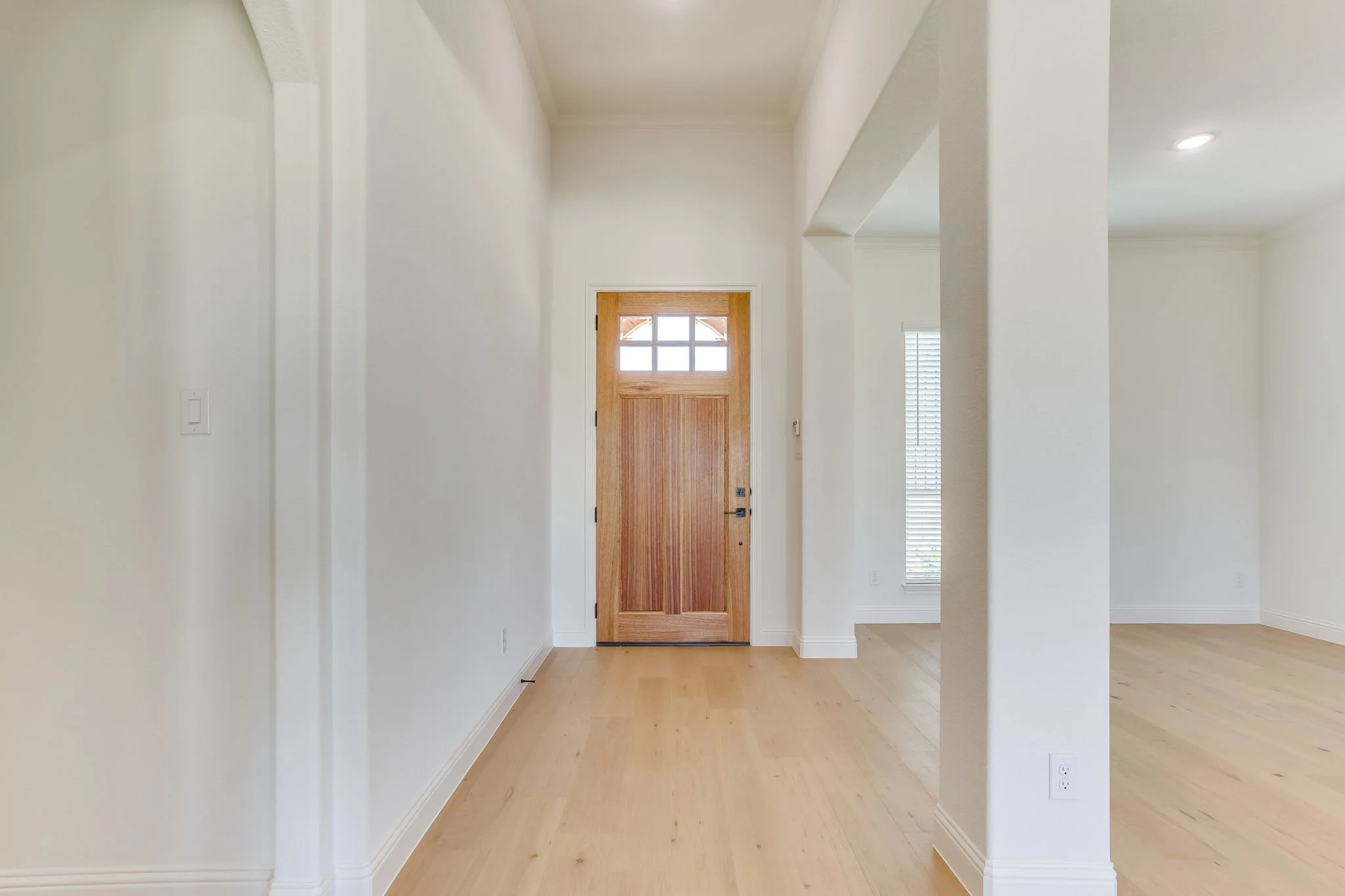 900 Medaris Way (6 of 47).jpg