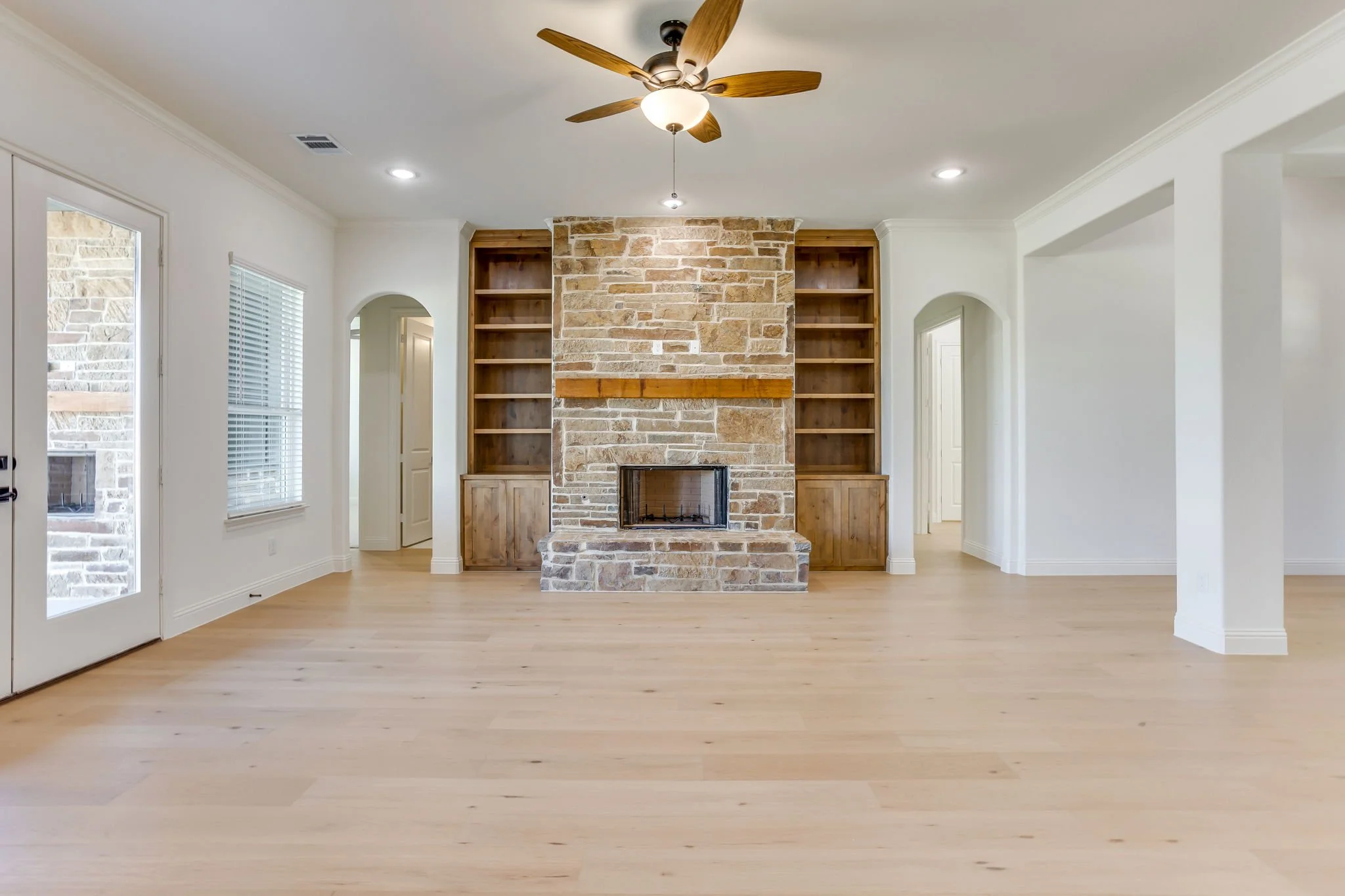 900 Medaris Way (10 of 47).jpg