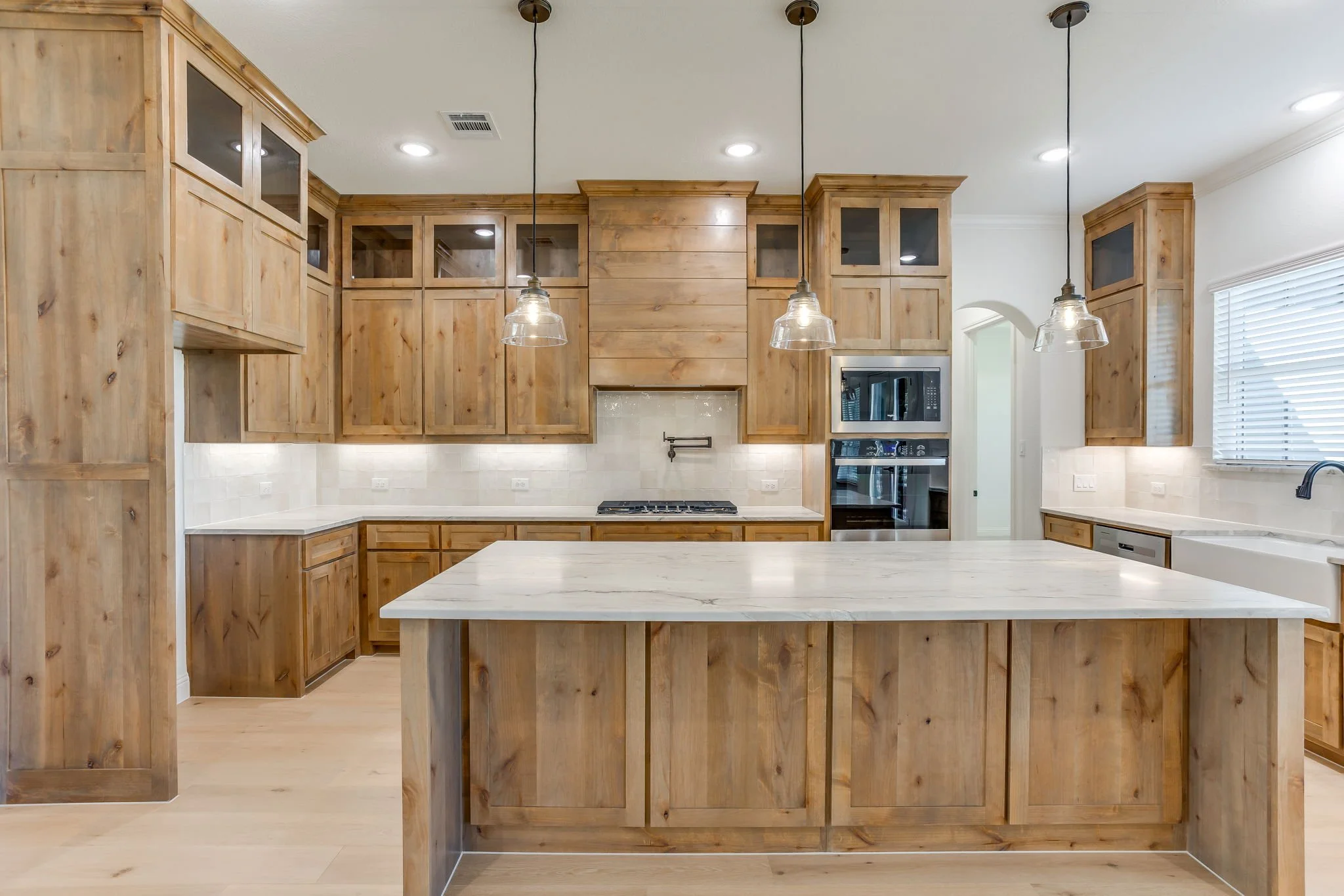 900 Medaris Way (16 of 47).jpg