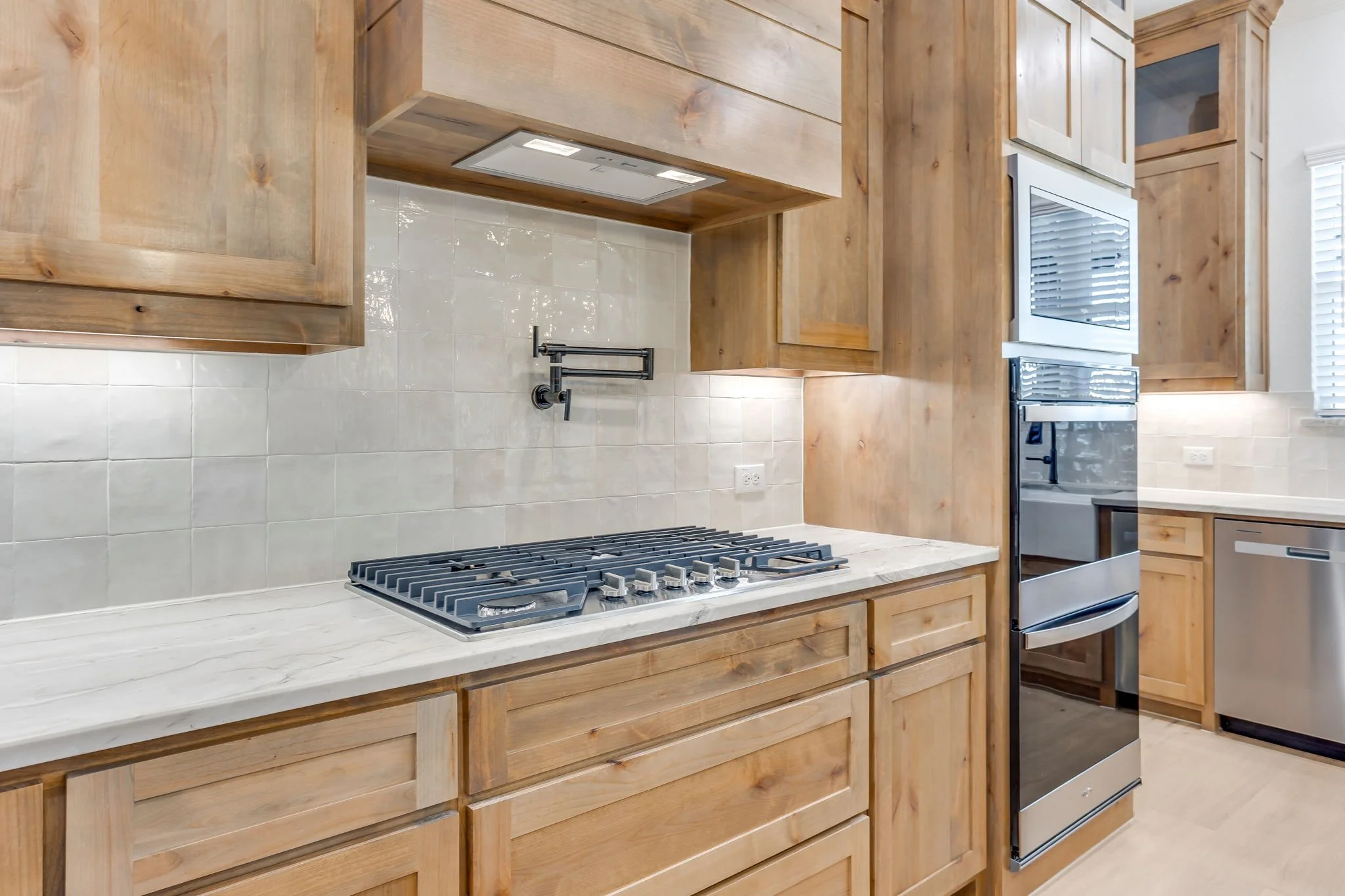 900 Medaris Way (20 of 47).jpg