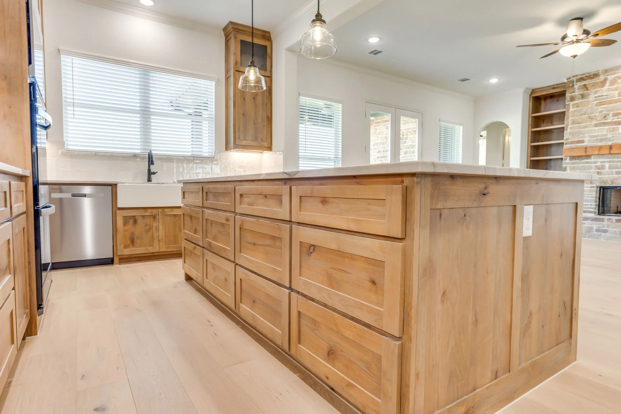 900 Medaris Way (21 of 47).jpg