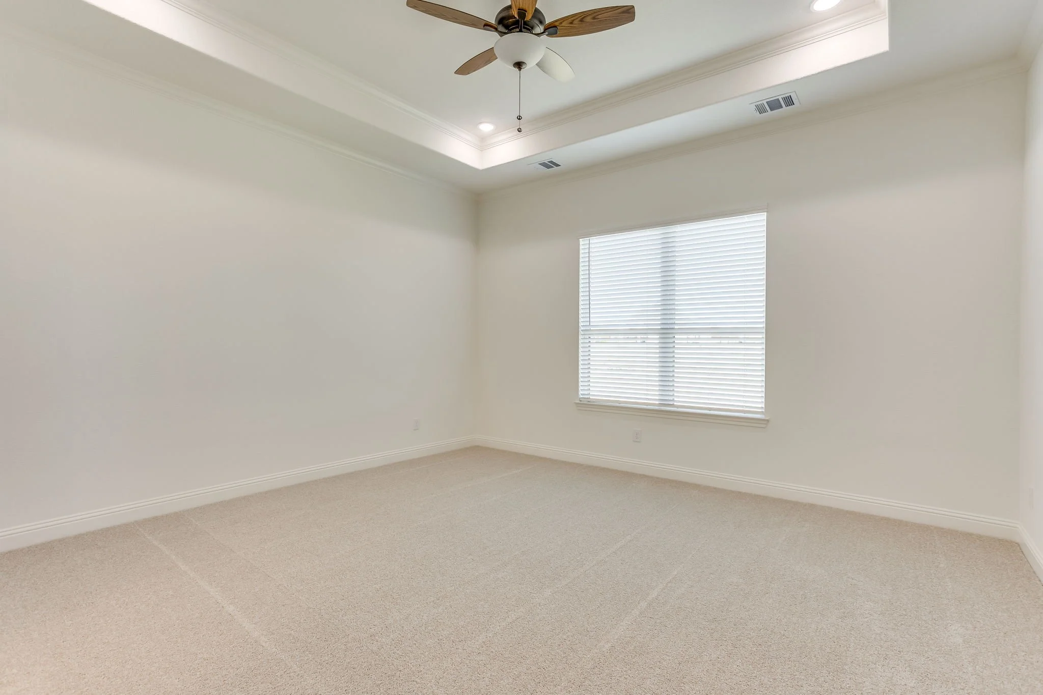 900 Medaris Way (23 of 47).jpg