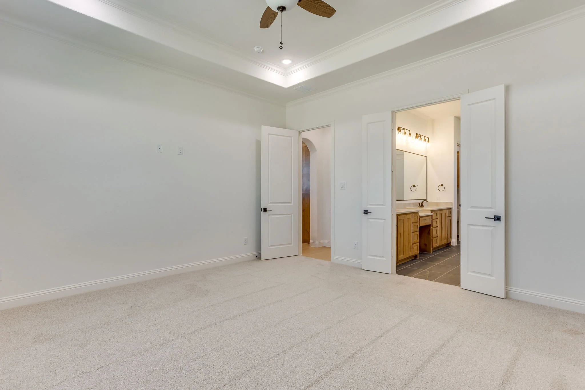 900 Medaris Way (24 of 47).jpg