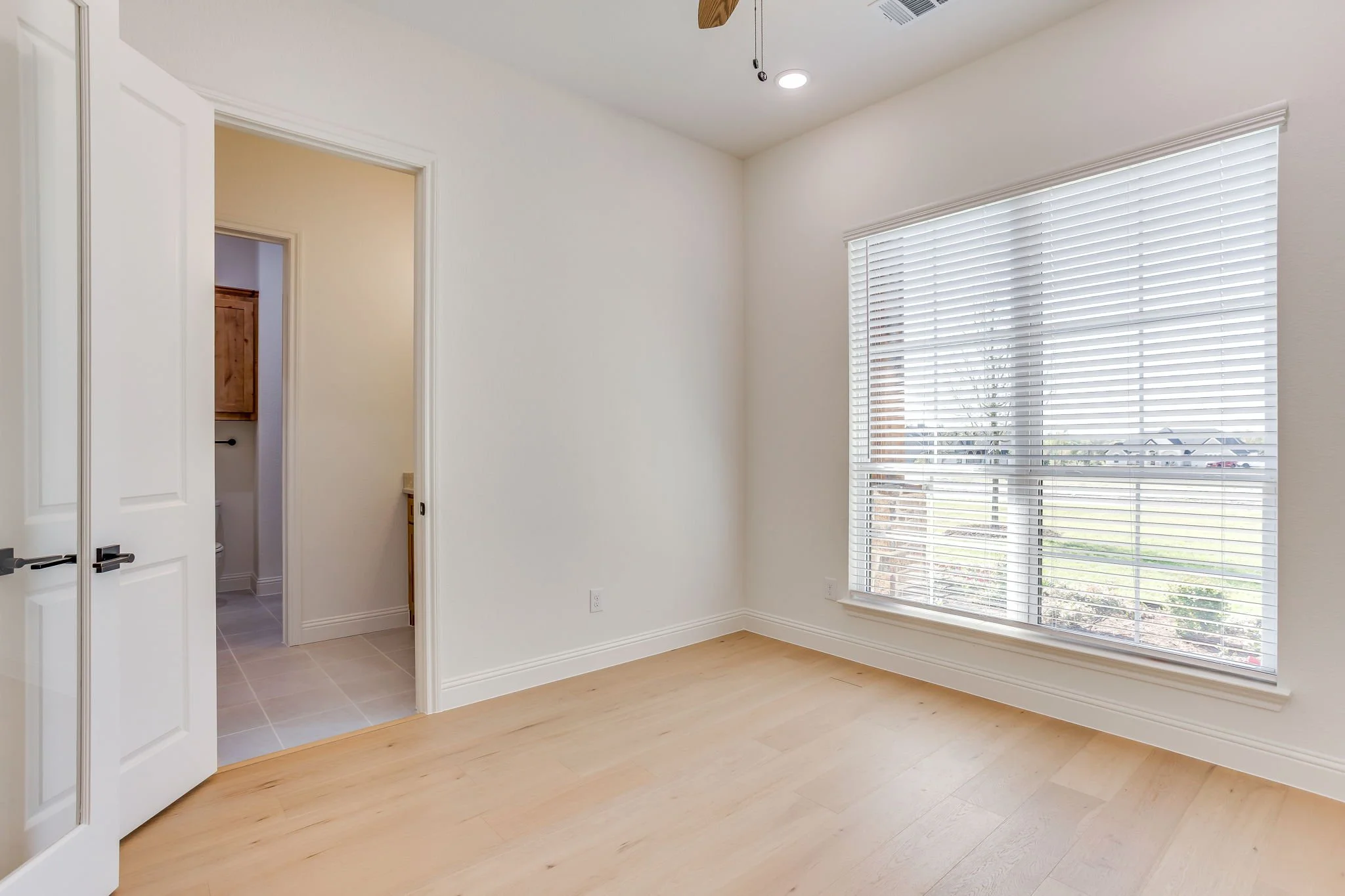 900 Medaris Way (36 of 47).jpg