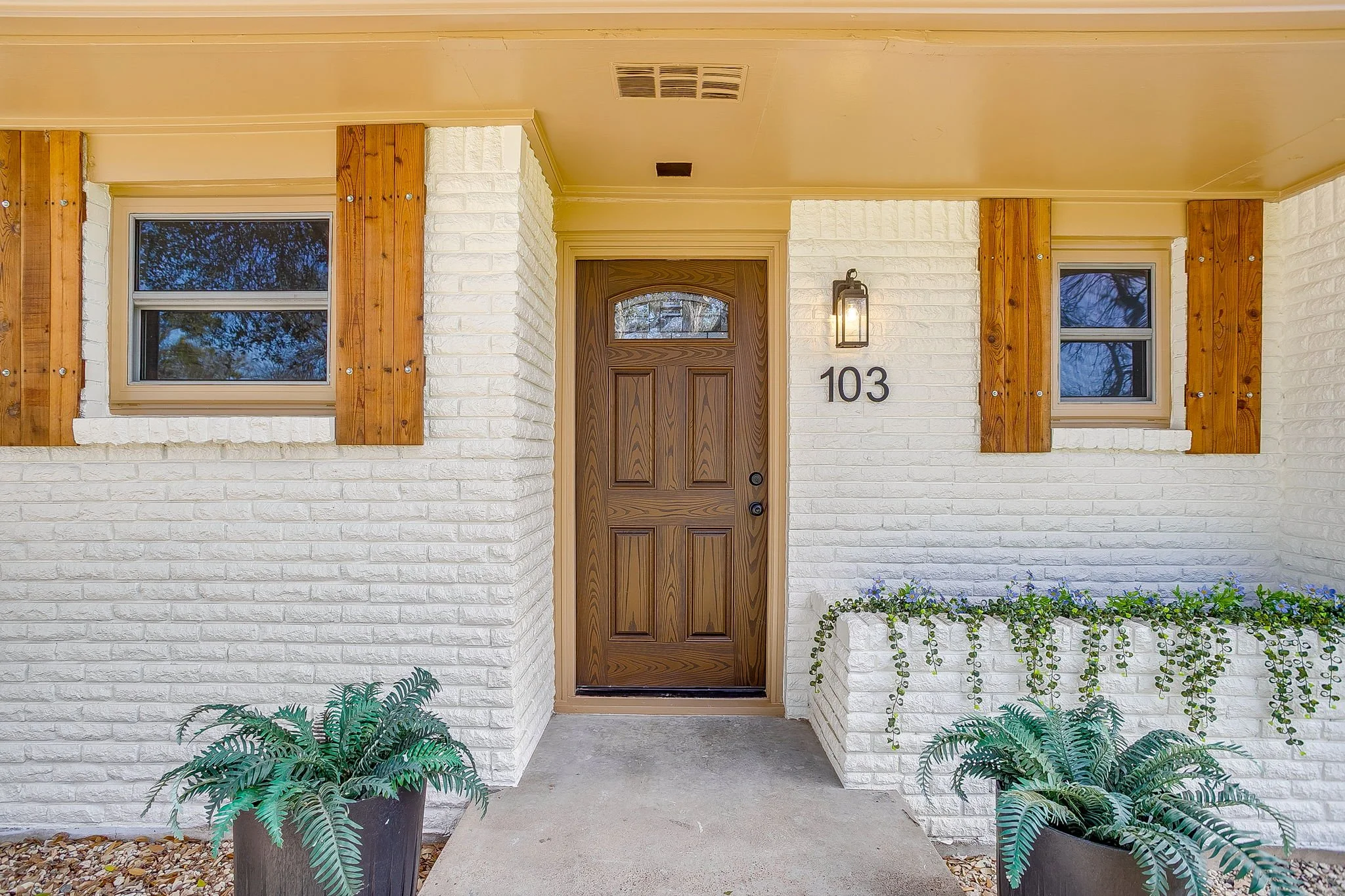 103 Vanshire Rd W (5 of 45).jpg