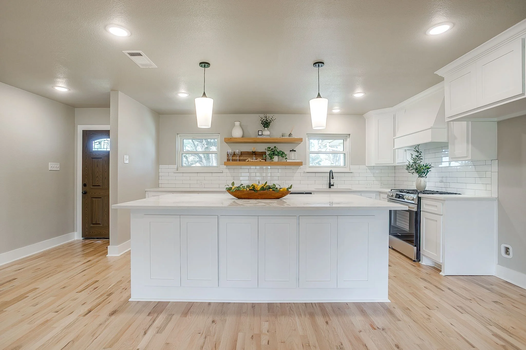 103 Vanshire Rd W (11 of 45).jpg