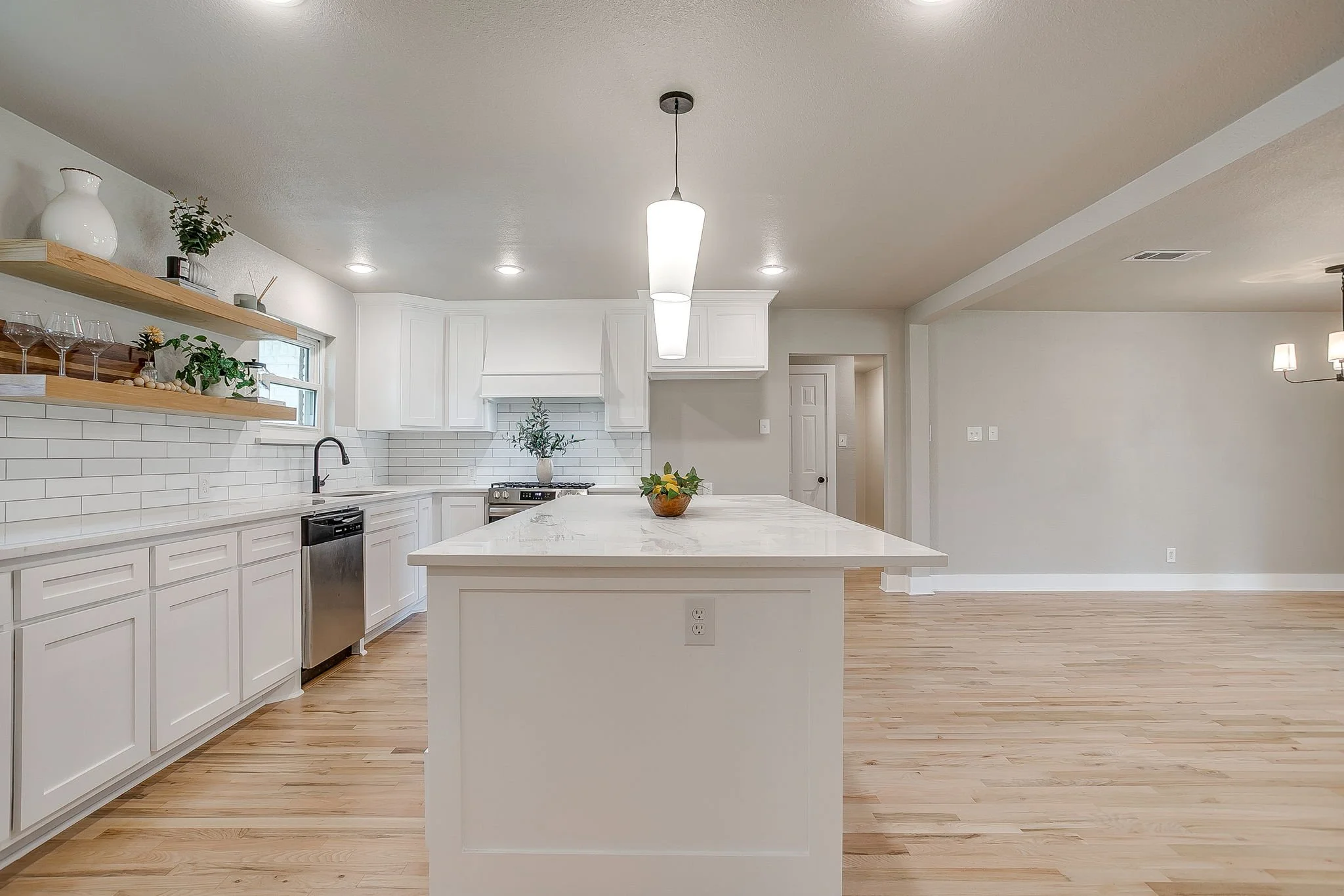 103 Vanshire Rd W (12 of 45).jpg