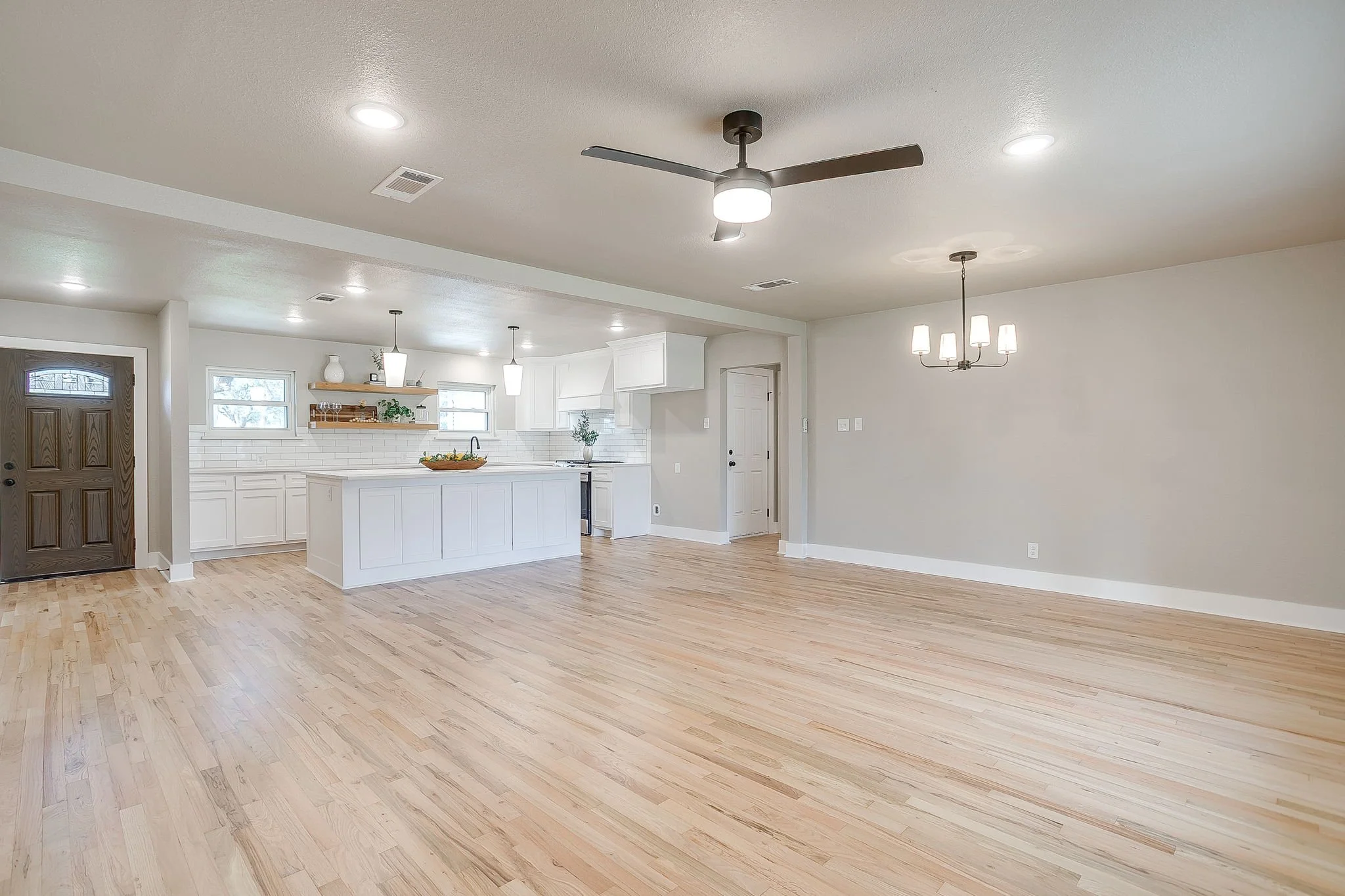 103 Vanshire Rd W (17 of 45).jpg