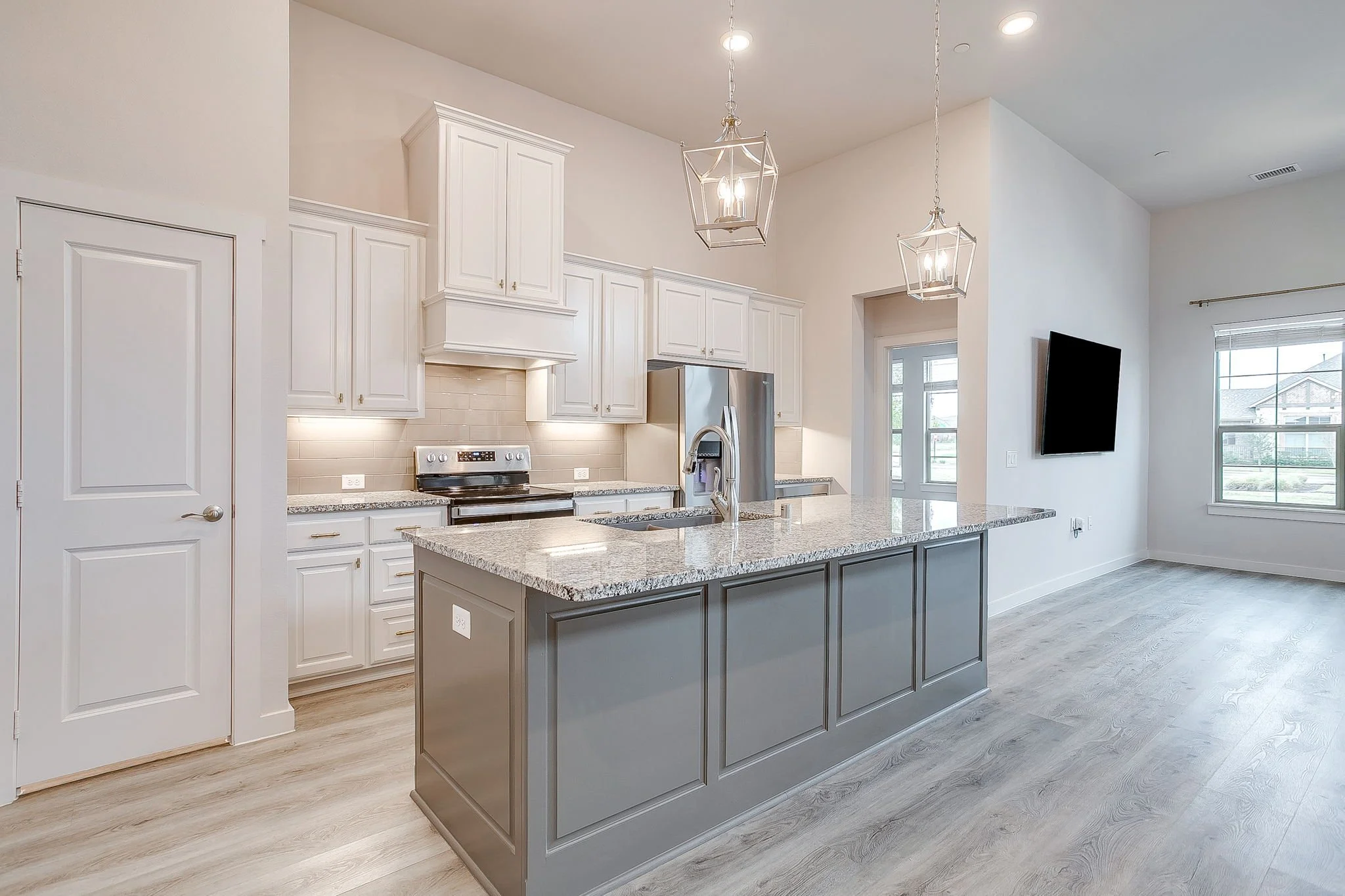 1020 Foxglove Ln (19 of 47).jpg