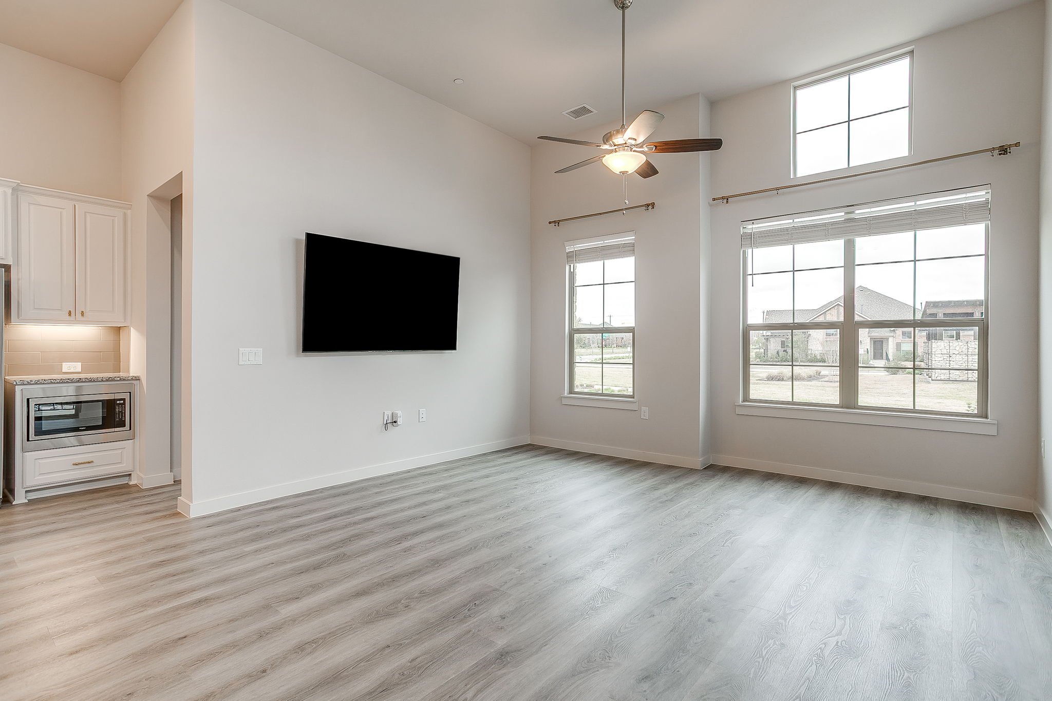 1020 Foxglove Ln (25 of 47).jpg