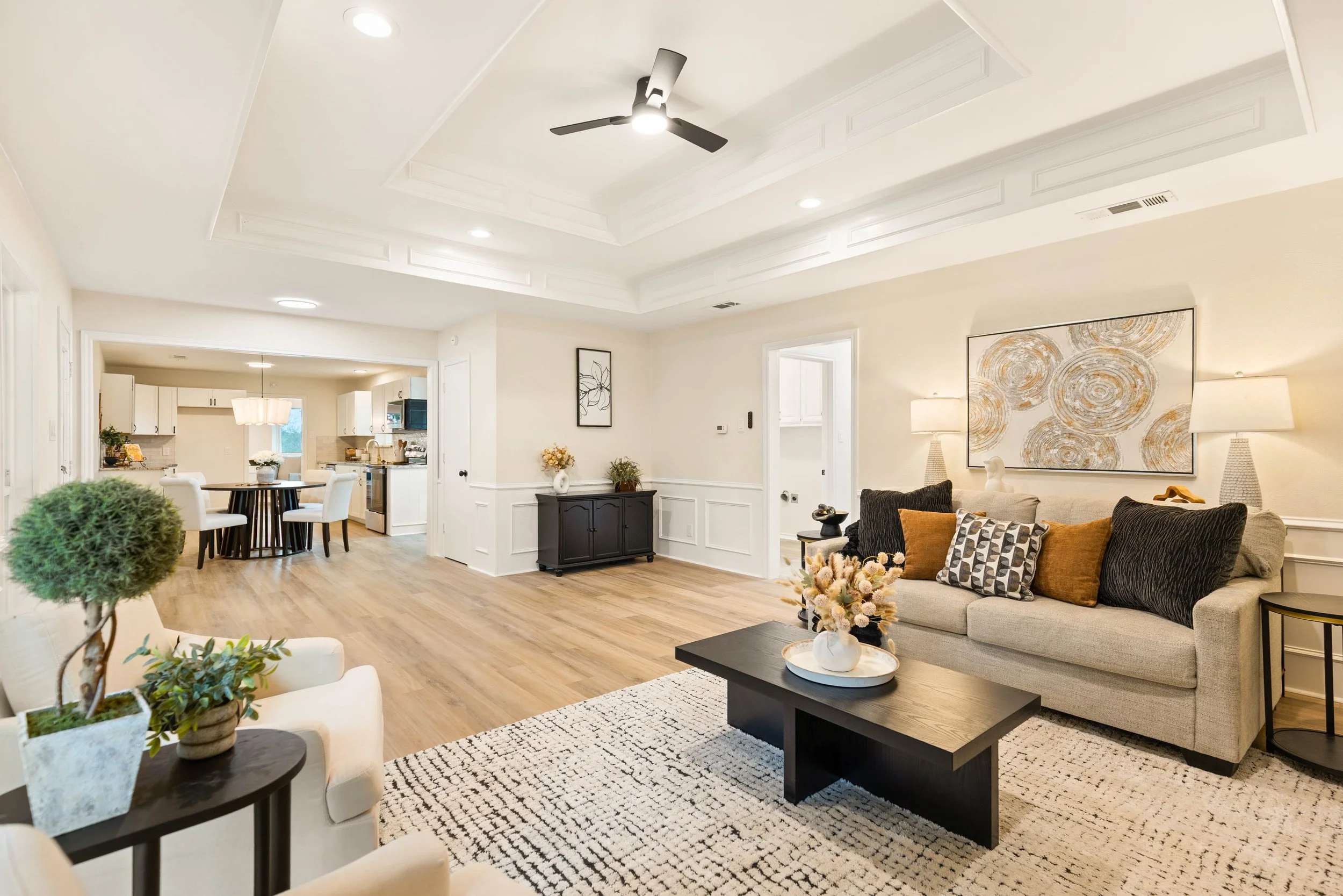 018 Formal Living - 2850 Oak Tree.jpg