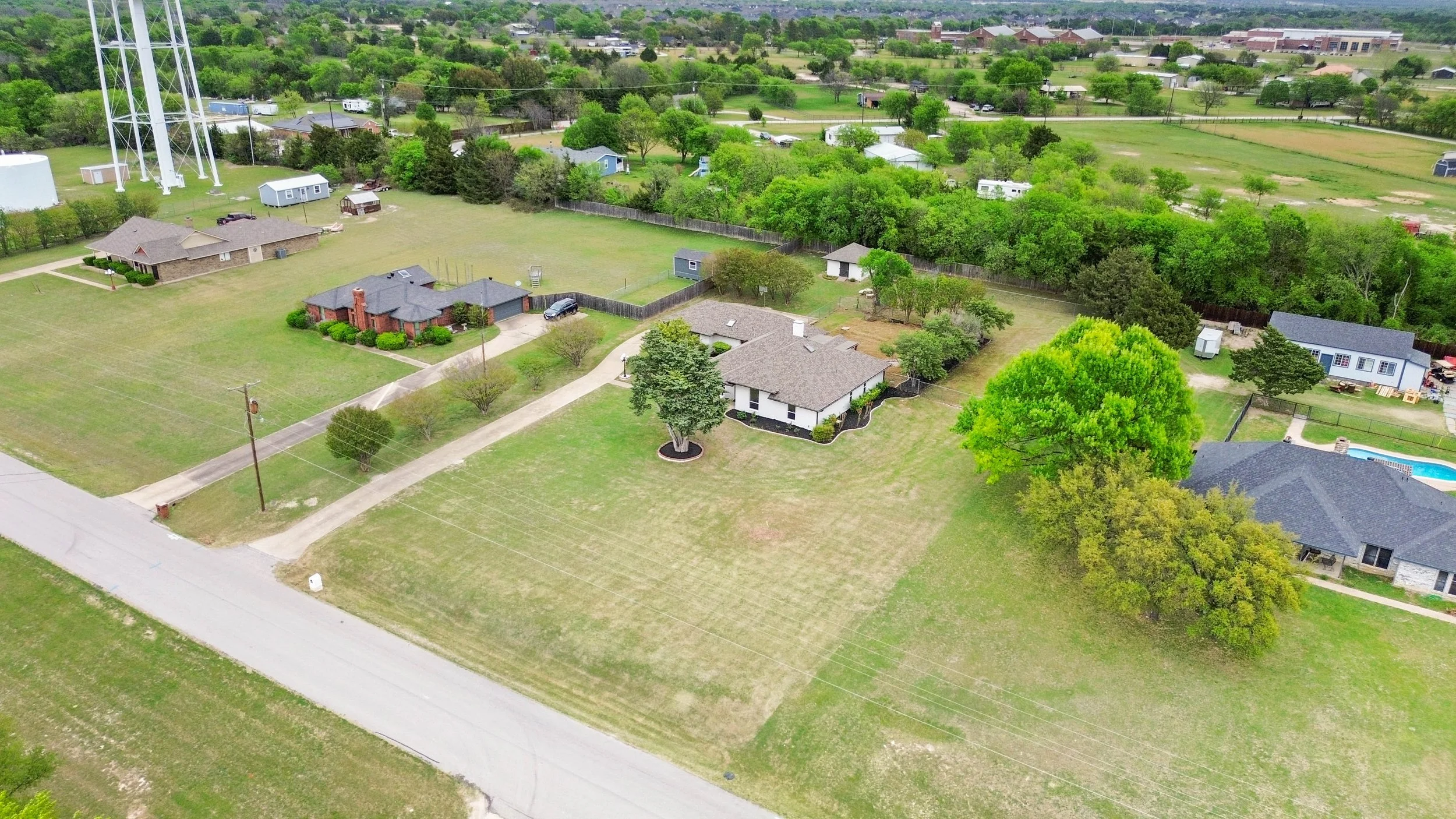 062 Aerial Front - 2850 Oak Tree.jpg