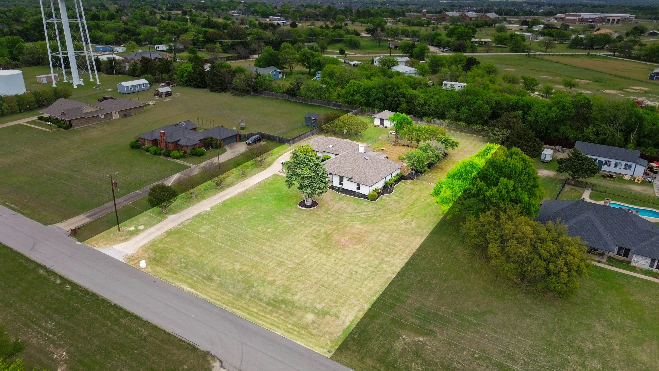 066 Aerial Front - 2850 Oak Tree.jpg