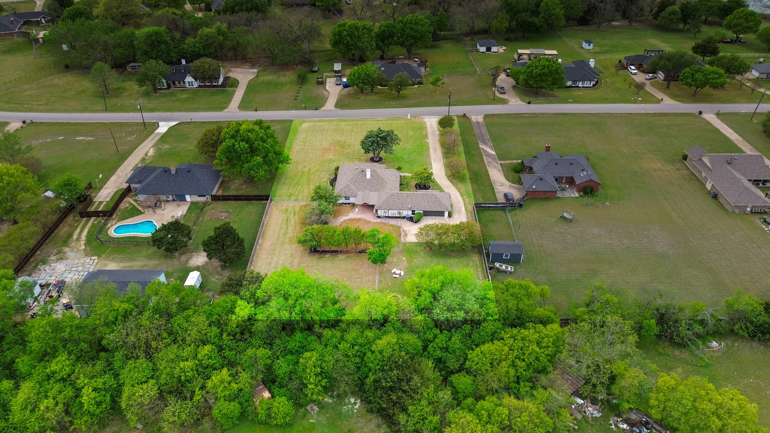 067 Aerial Back - 2850 Oak Tree.jpg