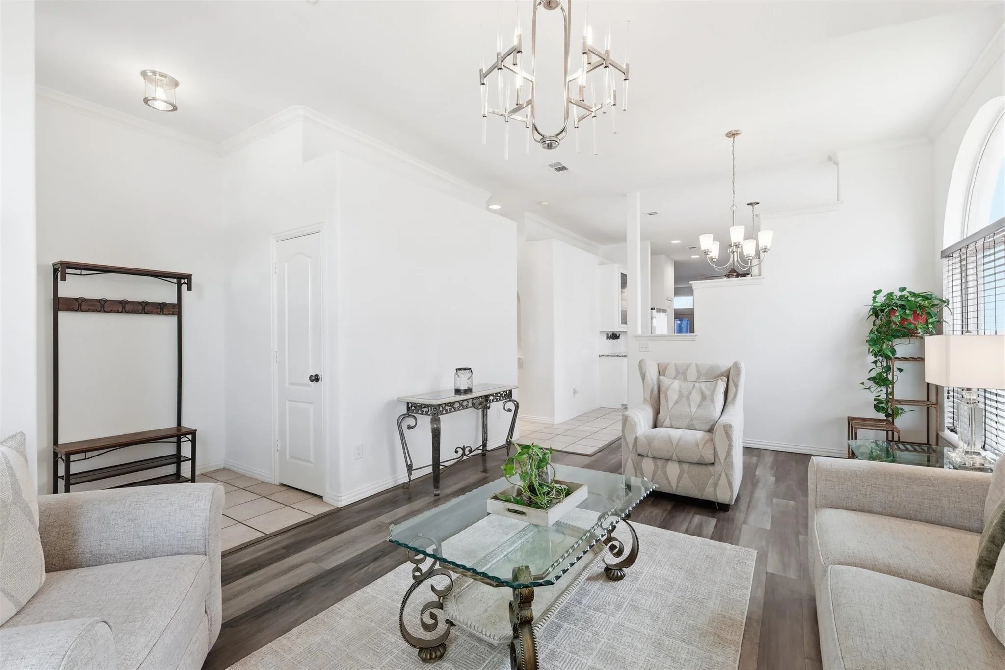 08-8360 Whippoorwill Dr FINAL-8.jpg