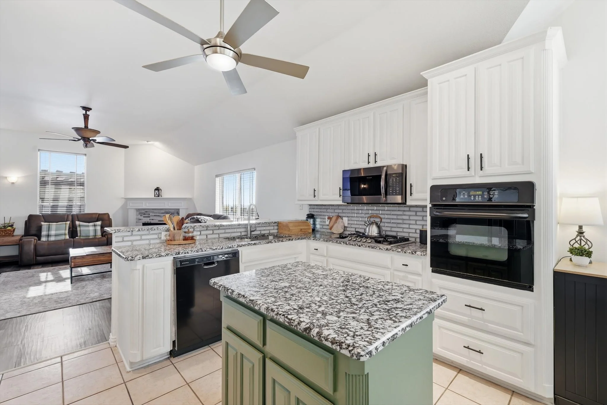 12-8360 Whippoorwill Dr FINAL-12.jpg