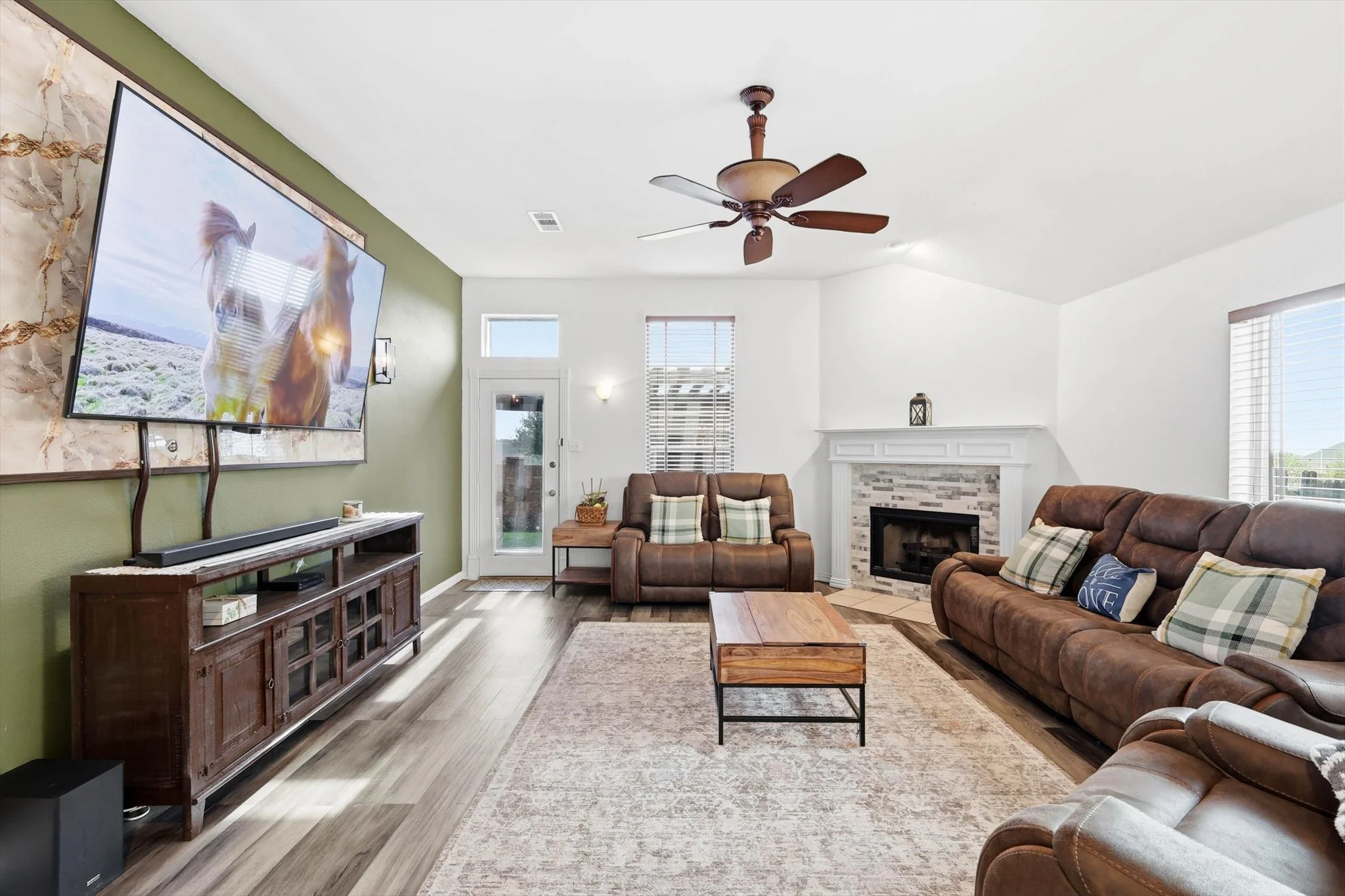 18-8360 Whippoorwill Dr FINAL-18.jpg