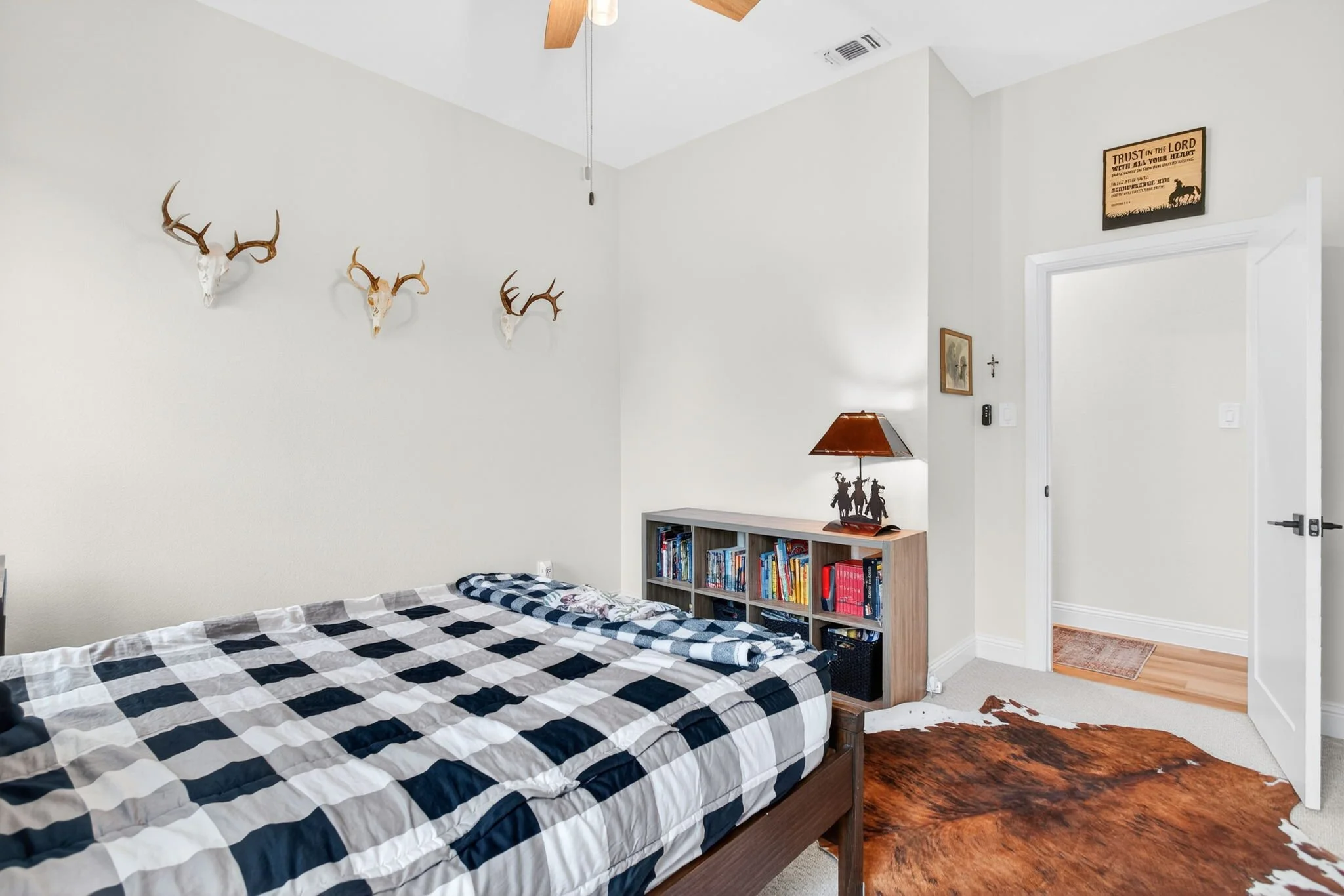 136 Grace Vw Rd (44 of 77).jpg