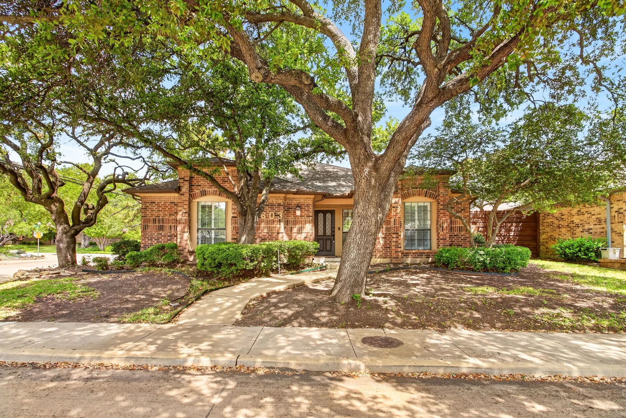 16603 Cleary Cir (1 of 46).jpg