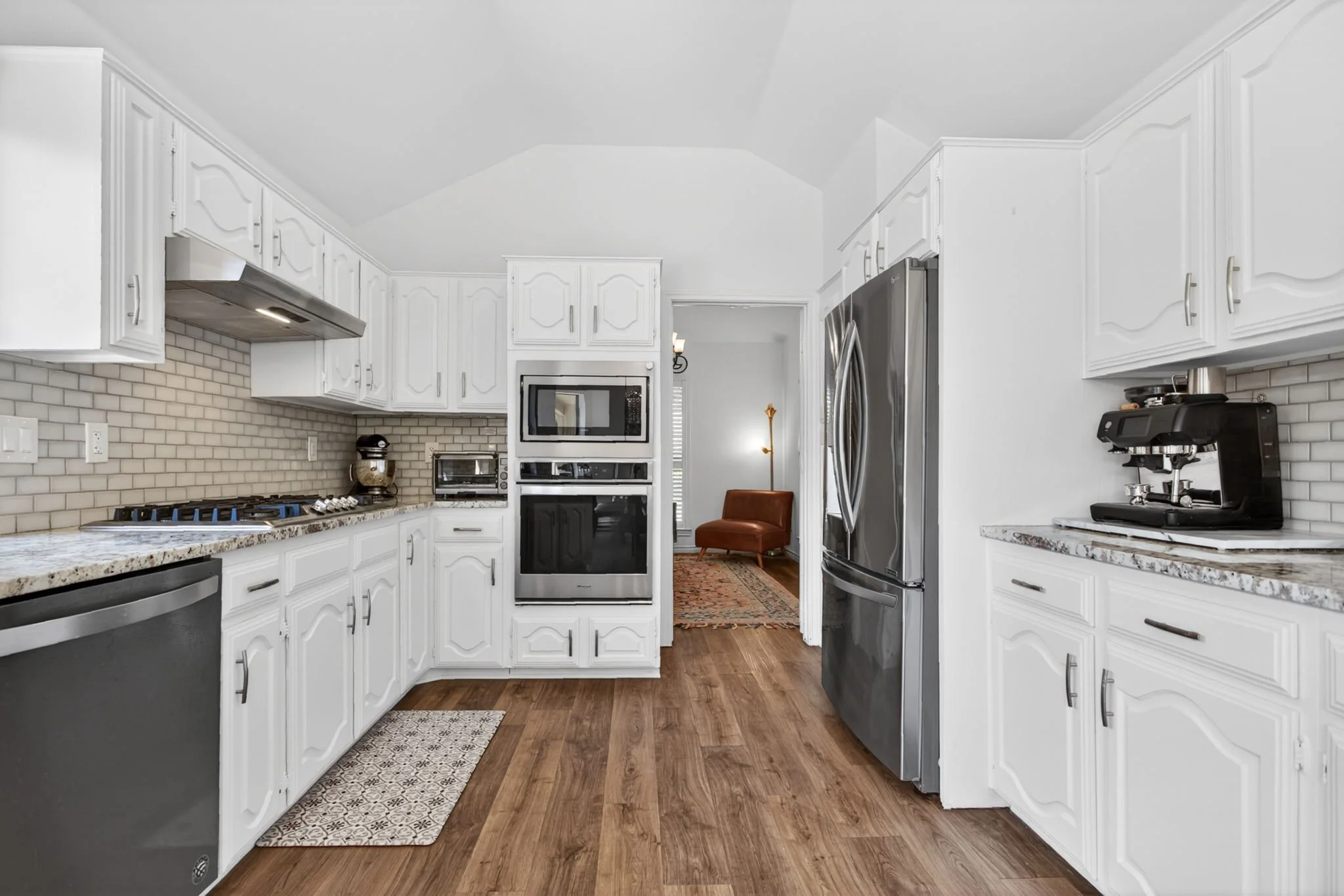 16603 Cleary Cir (15 of 46).jpg