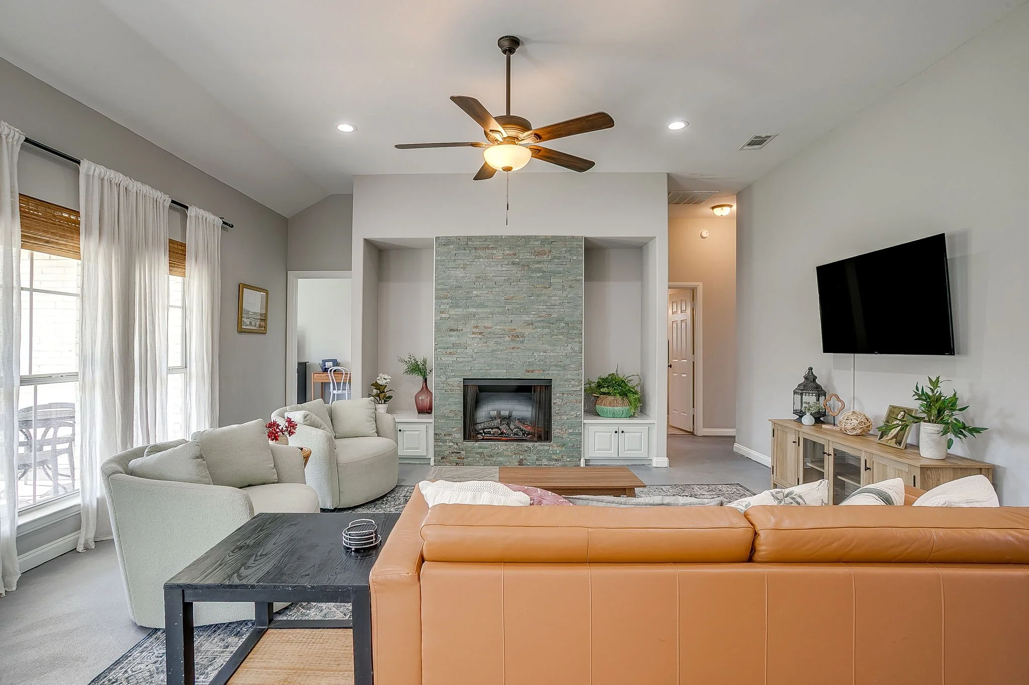 110 Water Oak Ln (11 of 42).jpg