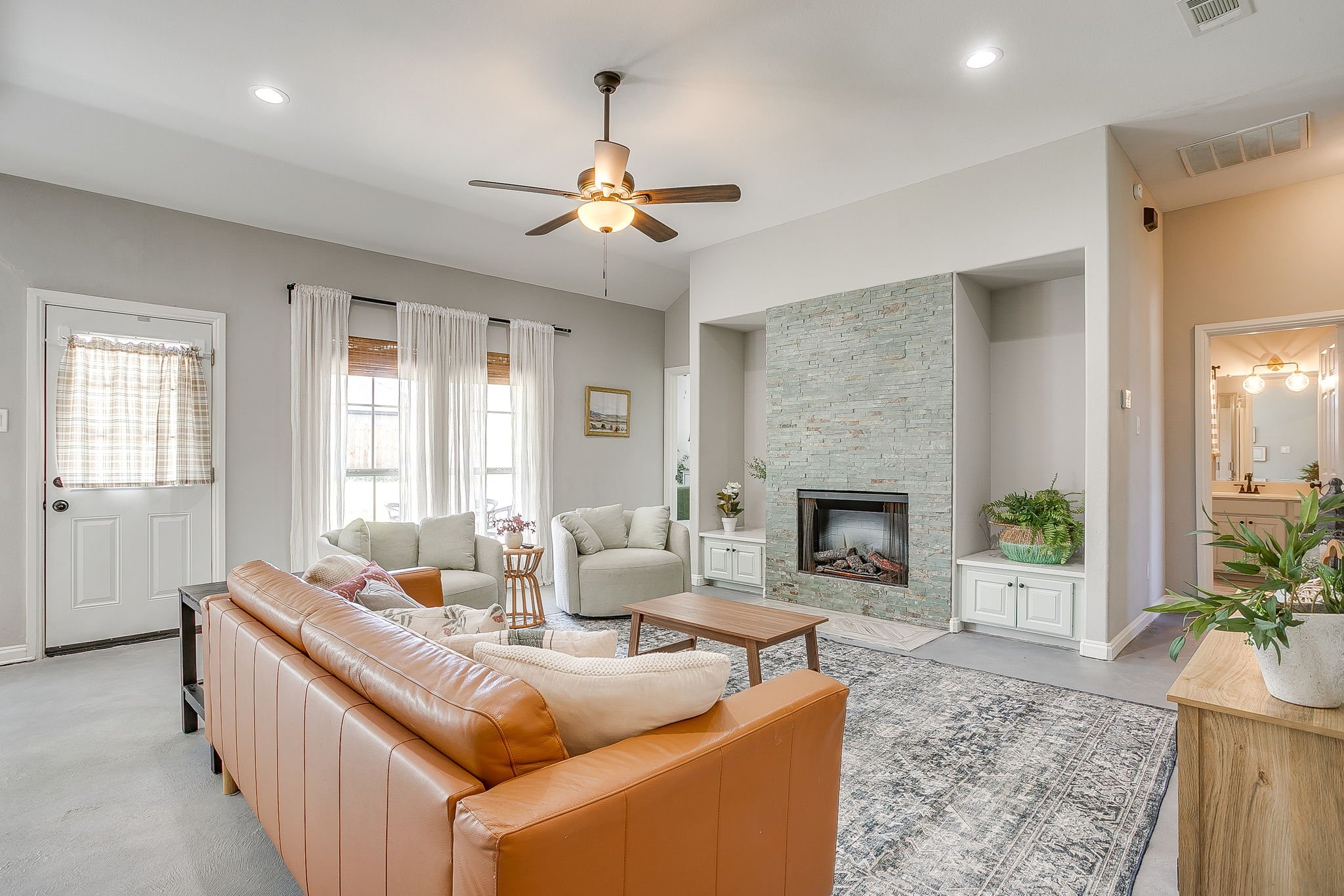 110 Water Oak Ln (14 of 42).jpg