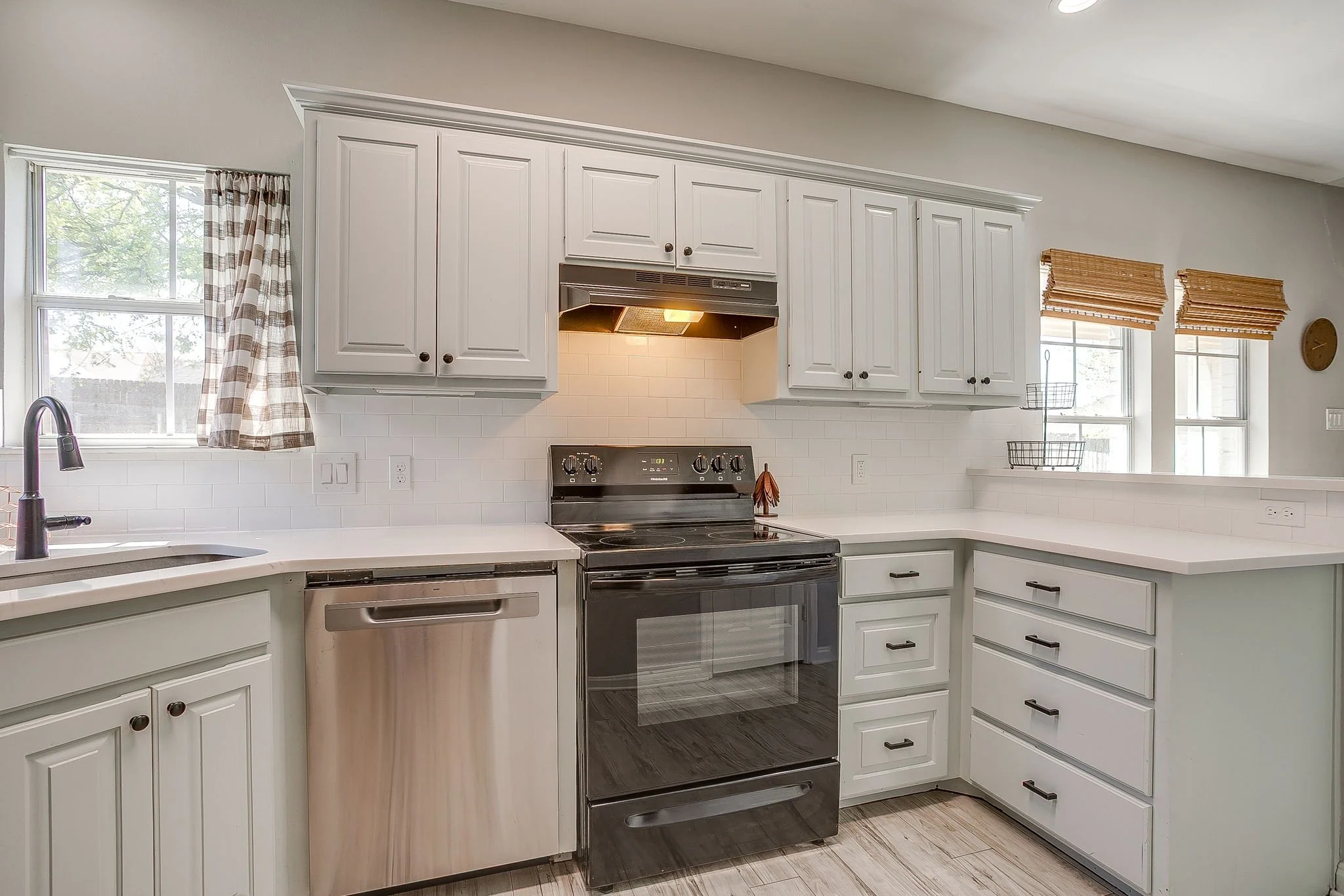 110 Water Oak Ln (23 of 42).jpg