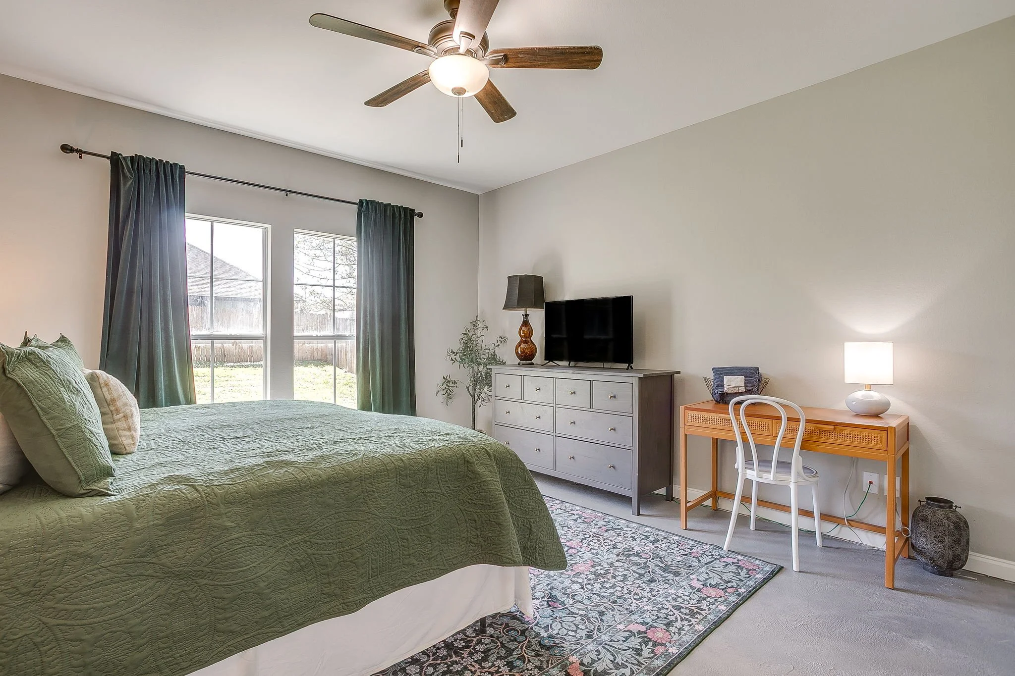 110 Water Oak Ln (26 of 42).jpg