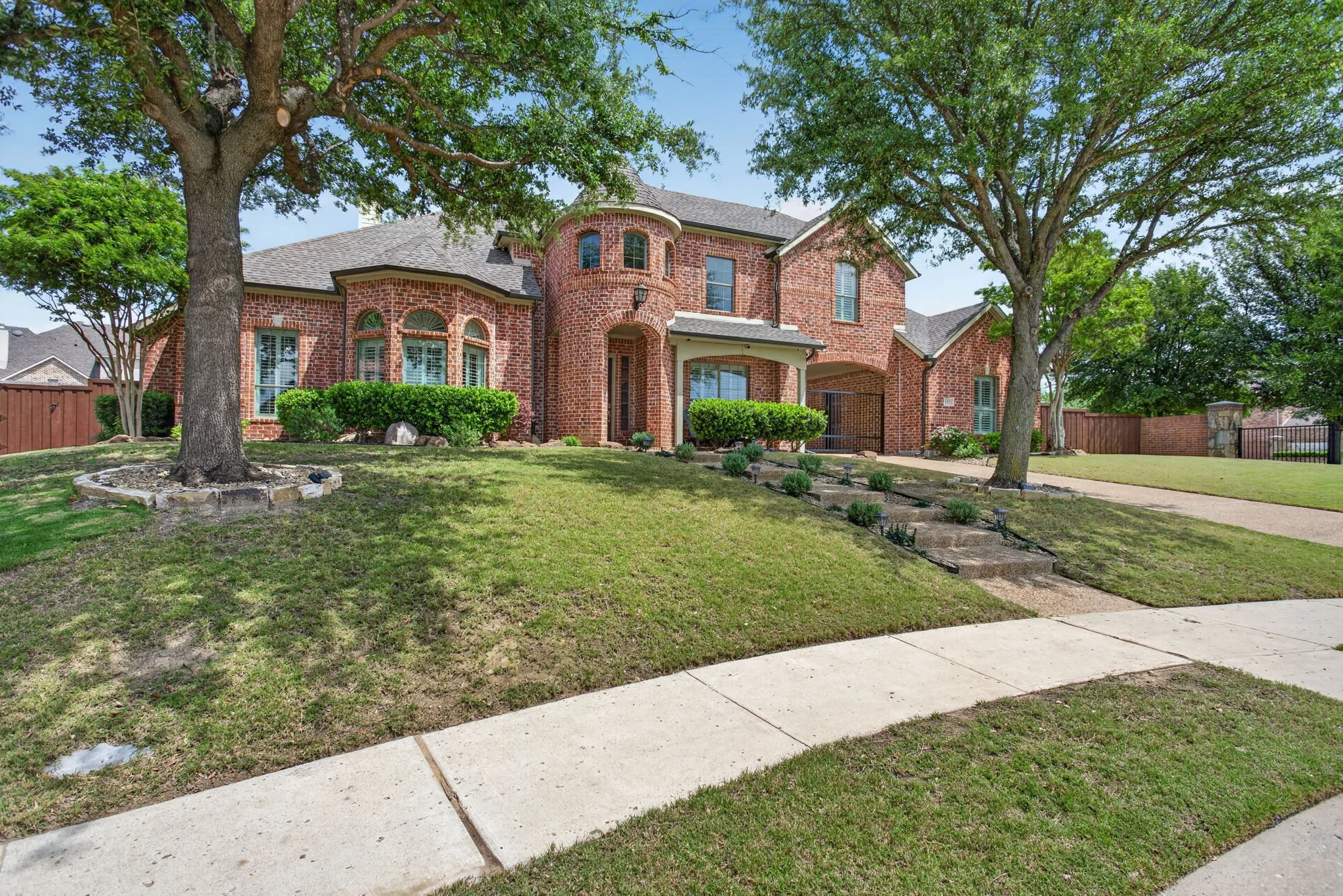 1921 Cedar Springs Dr (18 of 116).jpg
