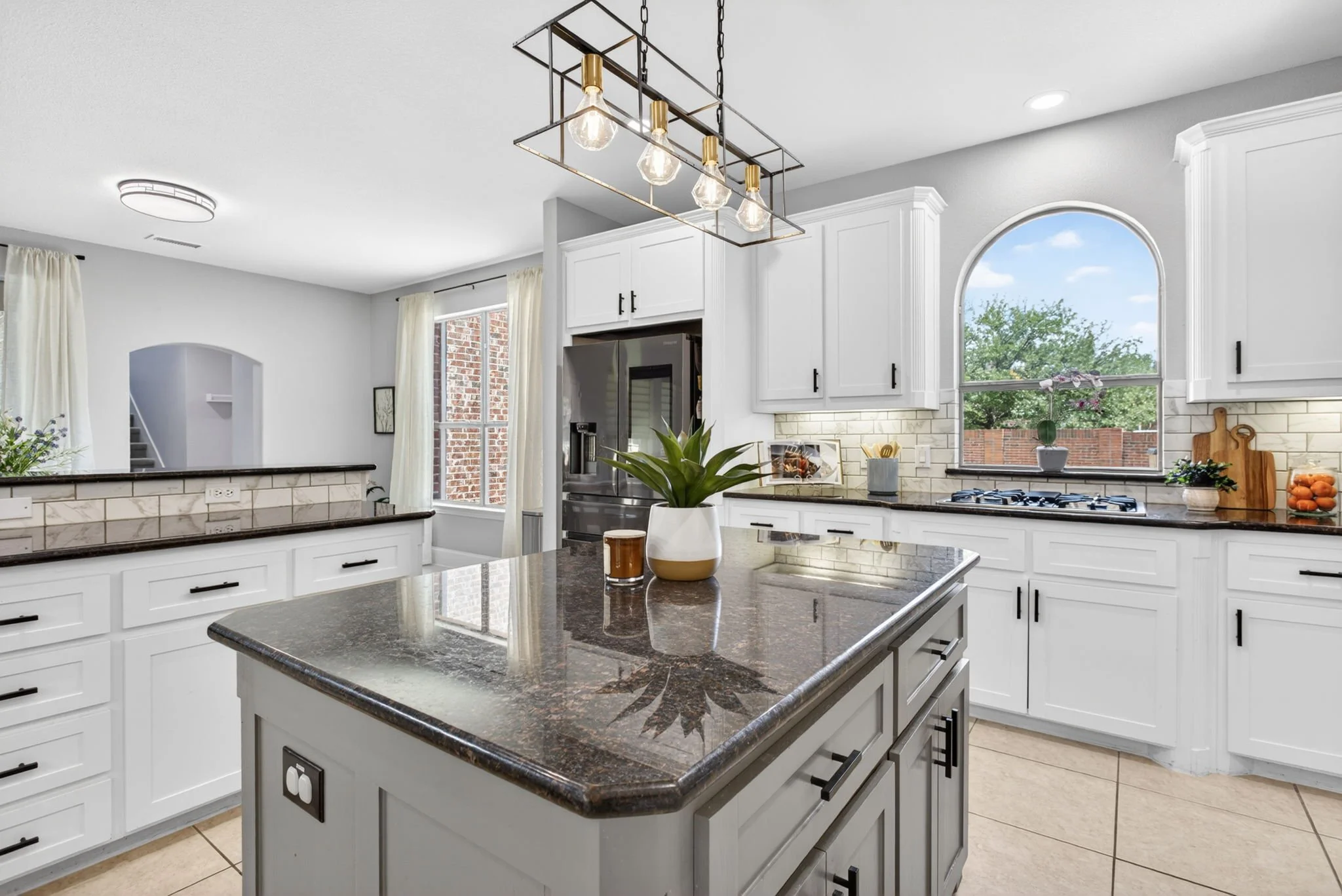 1921 Cedar Springs Dr (49 of 116).jpg