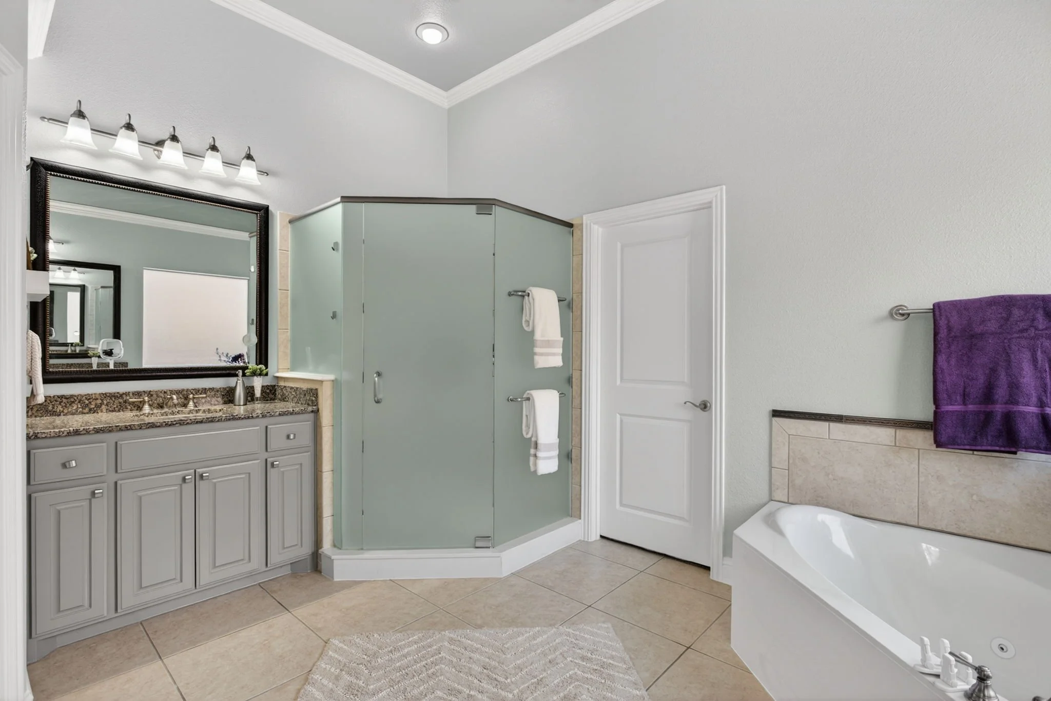 1921 Cedar Springs Dr (63 of 116).jpg