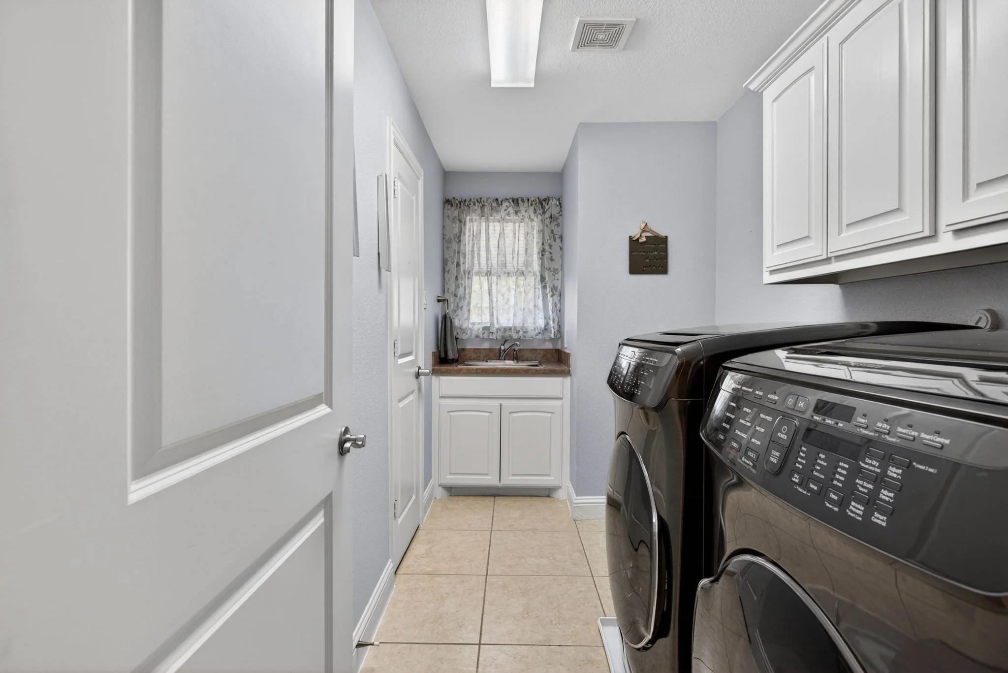 1921 Cedar Springs Dr (73 of 116).jpg