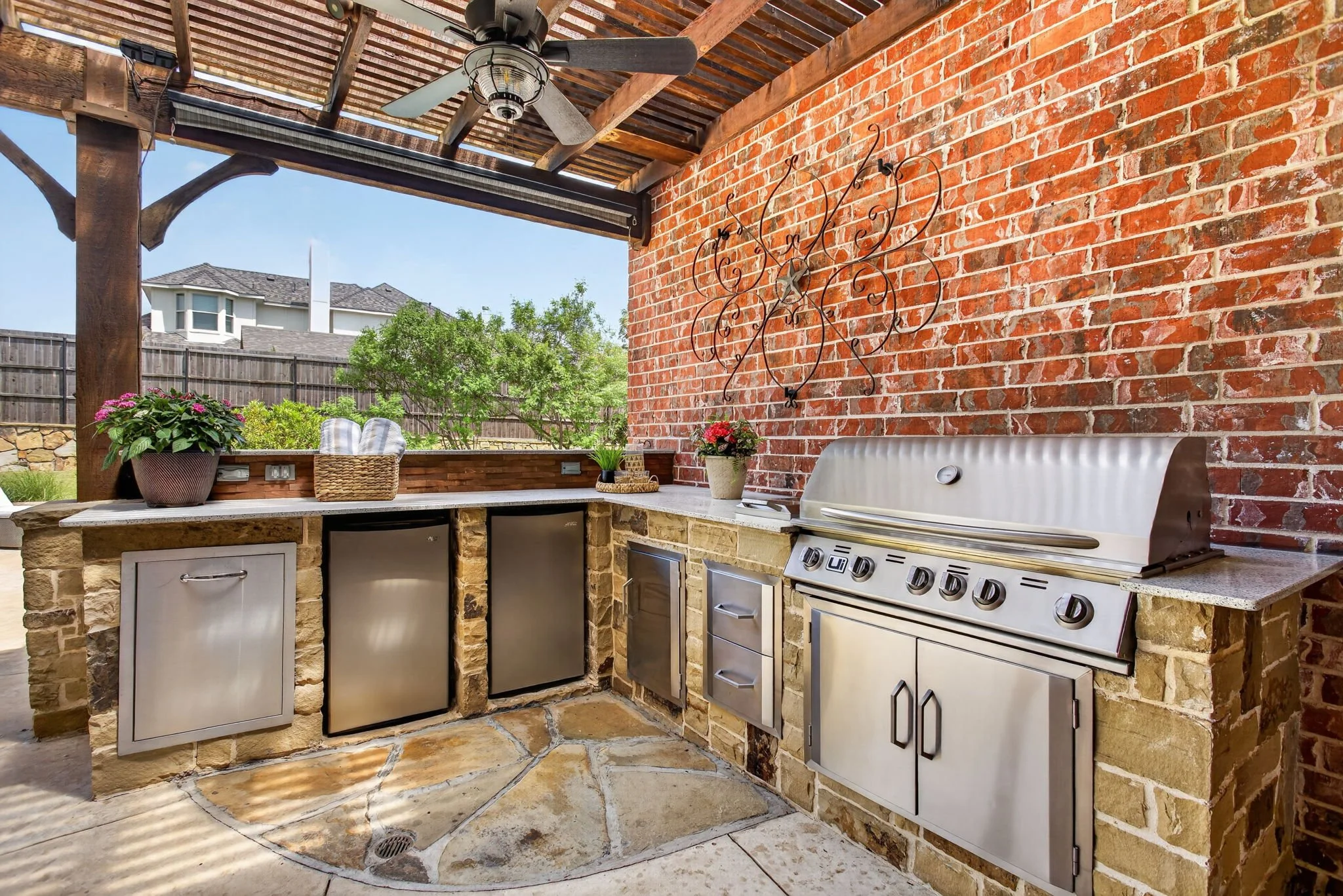1921 Cedar Springs Dr (96 of 116).jpg