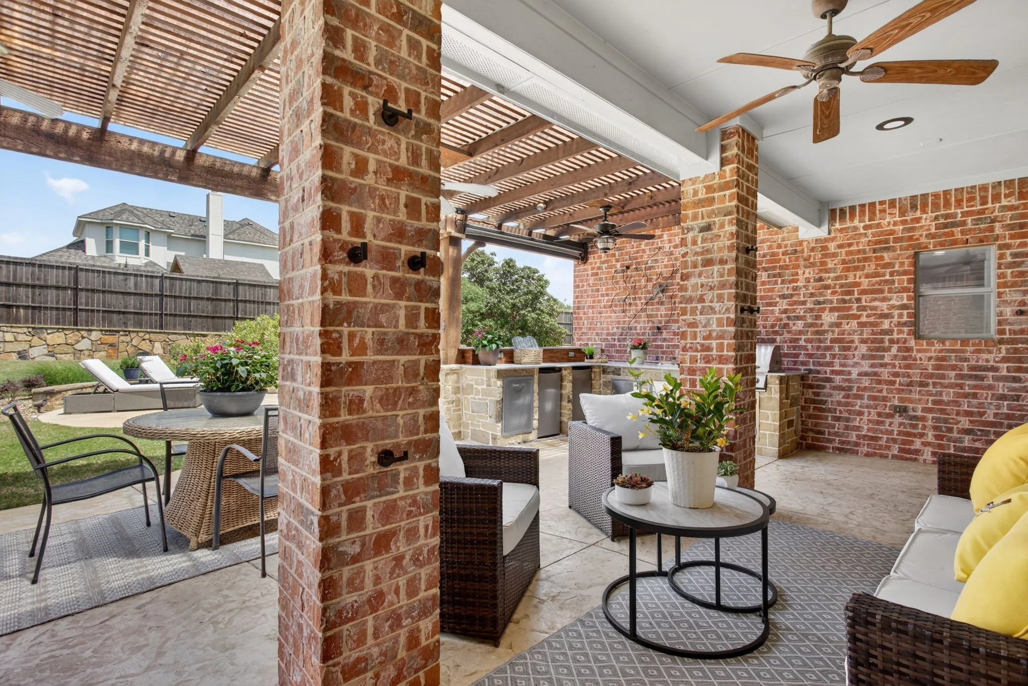 1921 Cedar Springs Dr (97 of 116).jpg