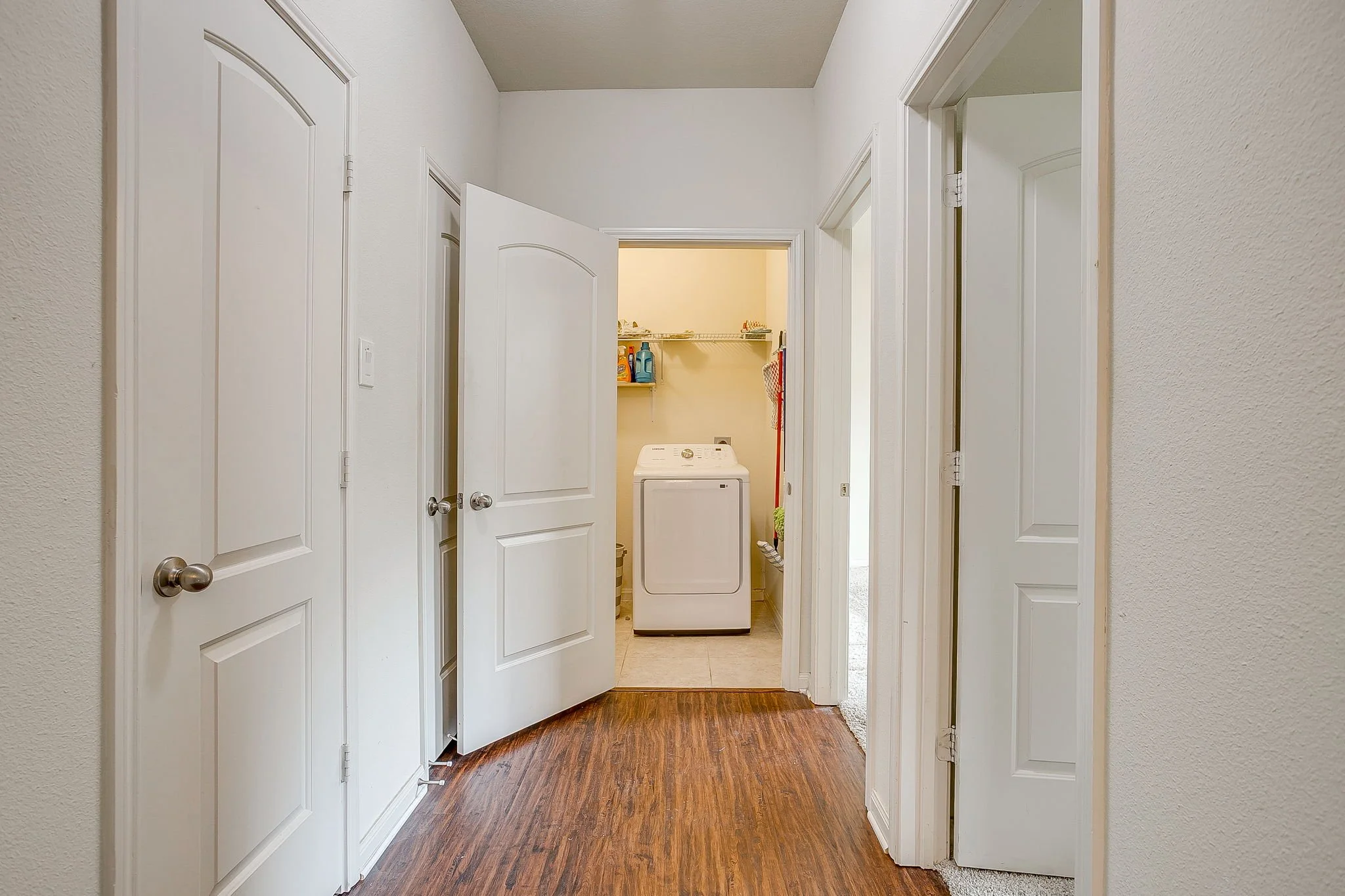 136 Kennedy Dr (38 of 46).jpg