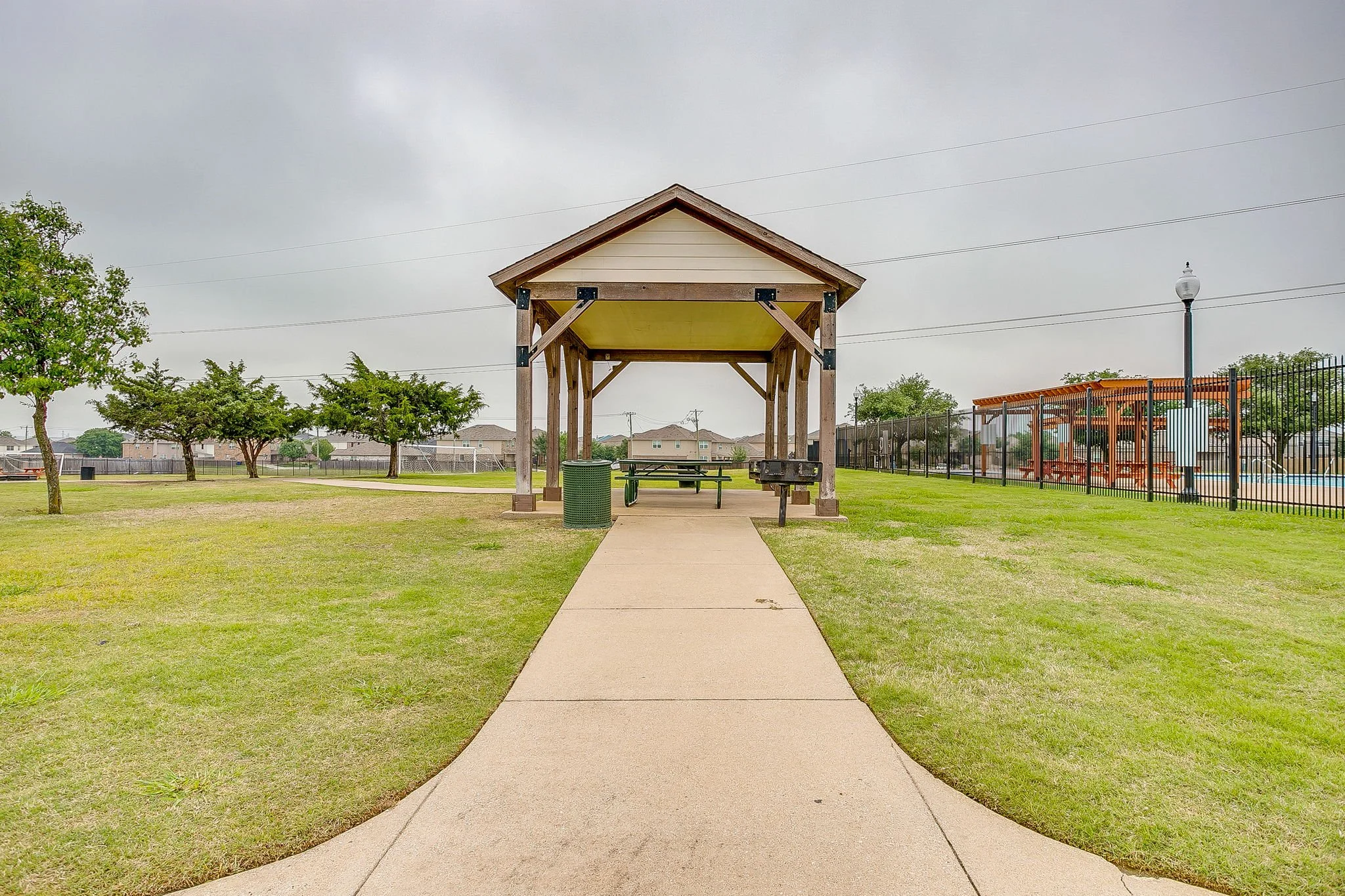 136 Kennedy Dr (45 of 46).jpg