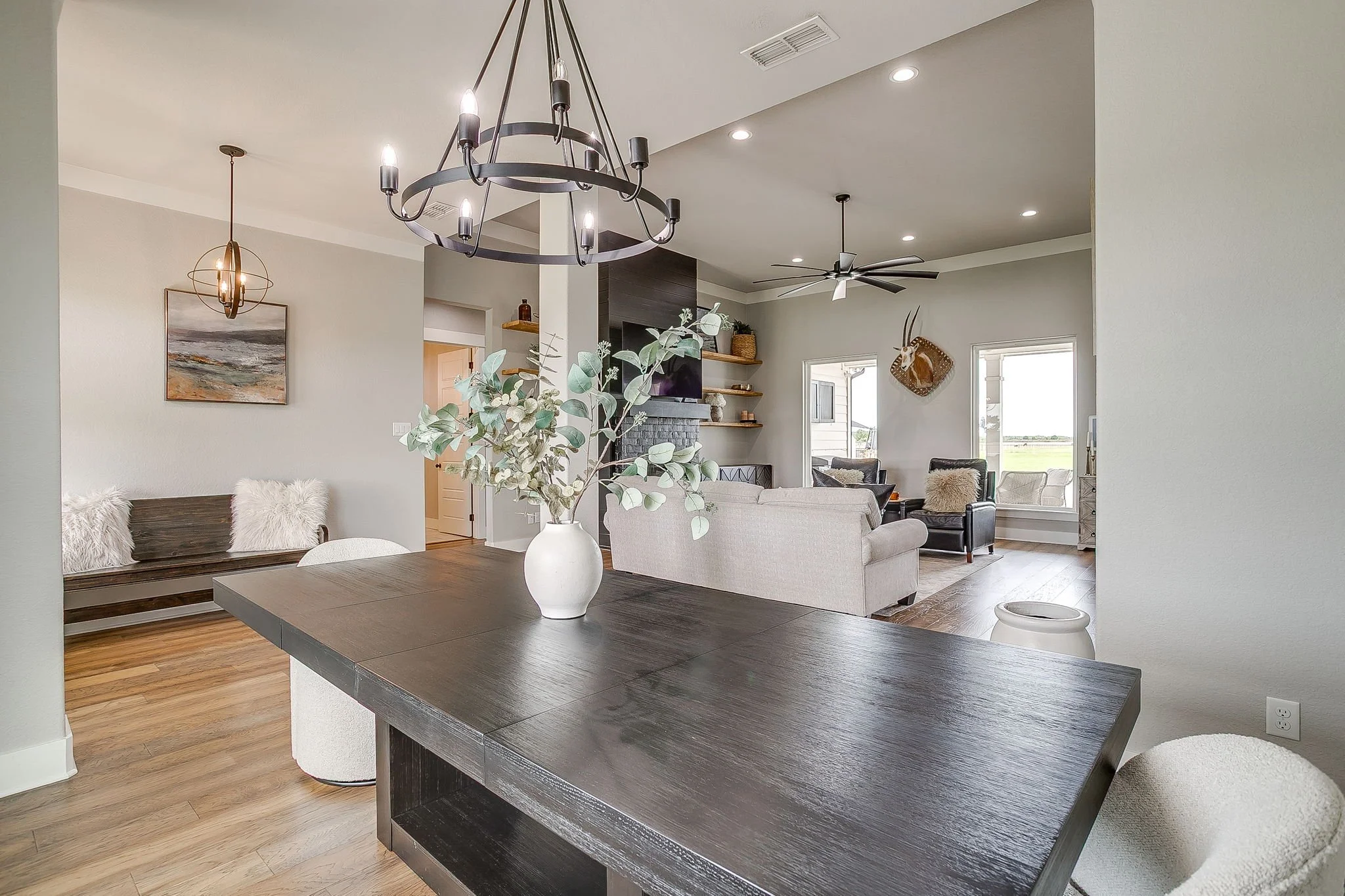 5520 Big Valley Cir (17 of 59).jpg