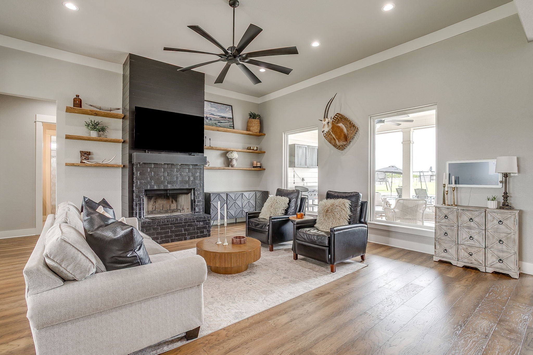 5520 Big Valley Cir (22 of 59).jpg