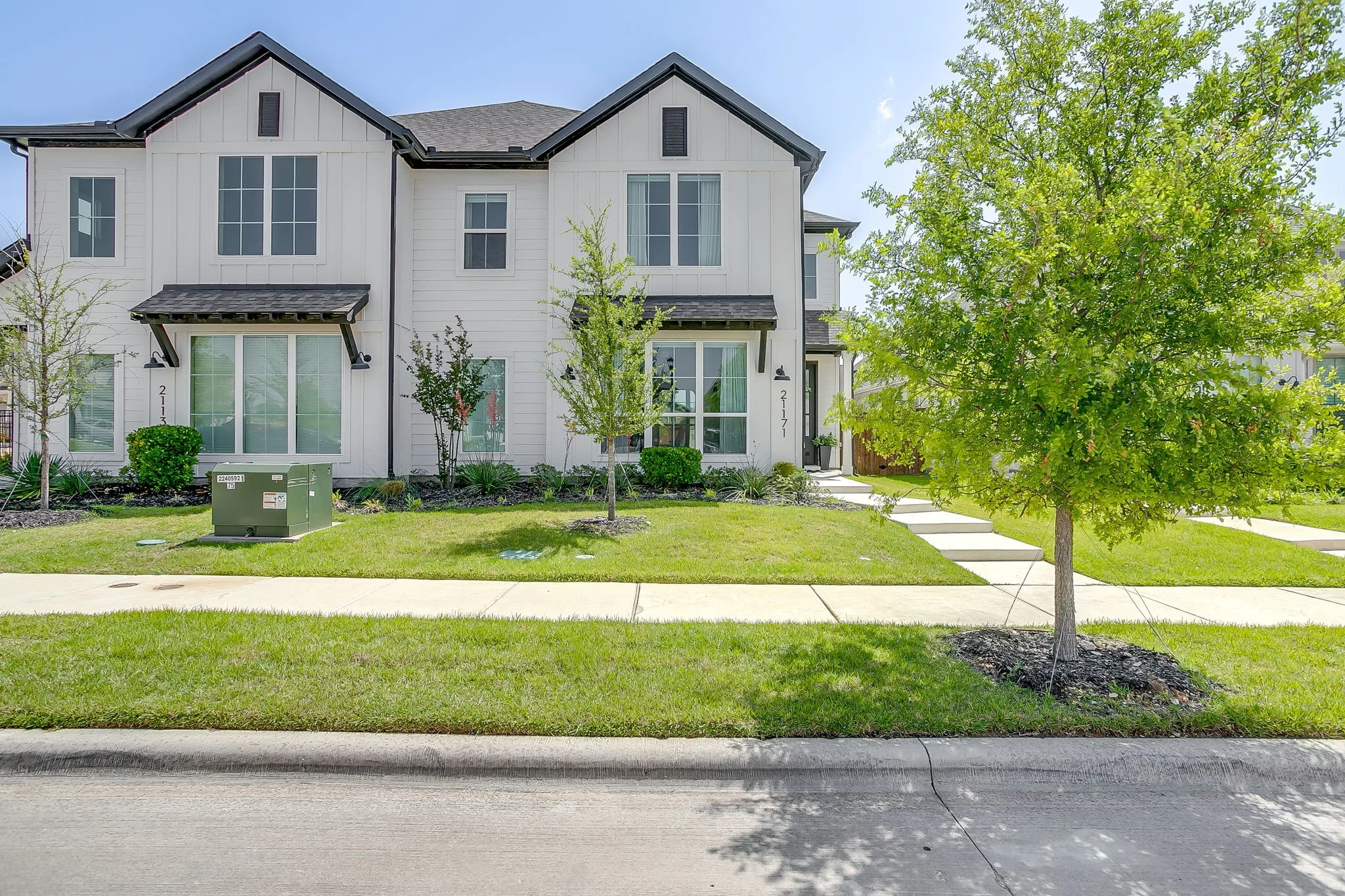 2117 Eastus Ln (1 of 47).jpg